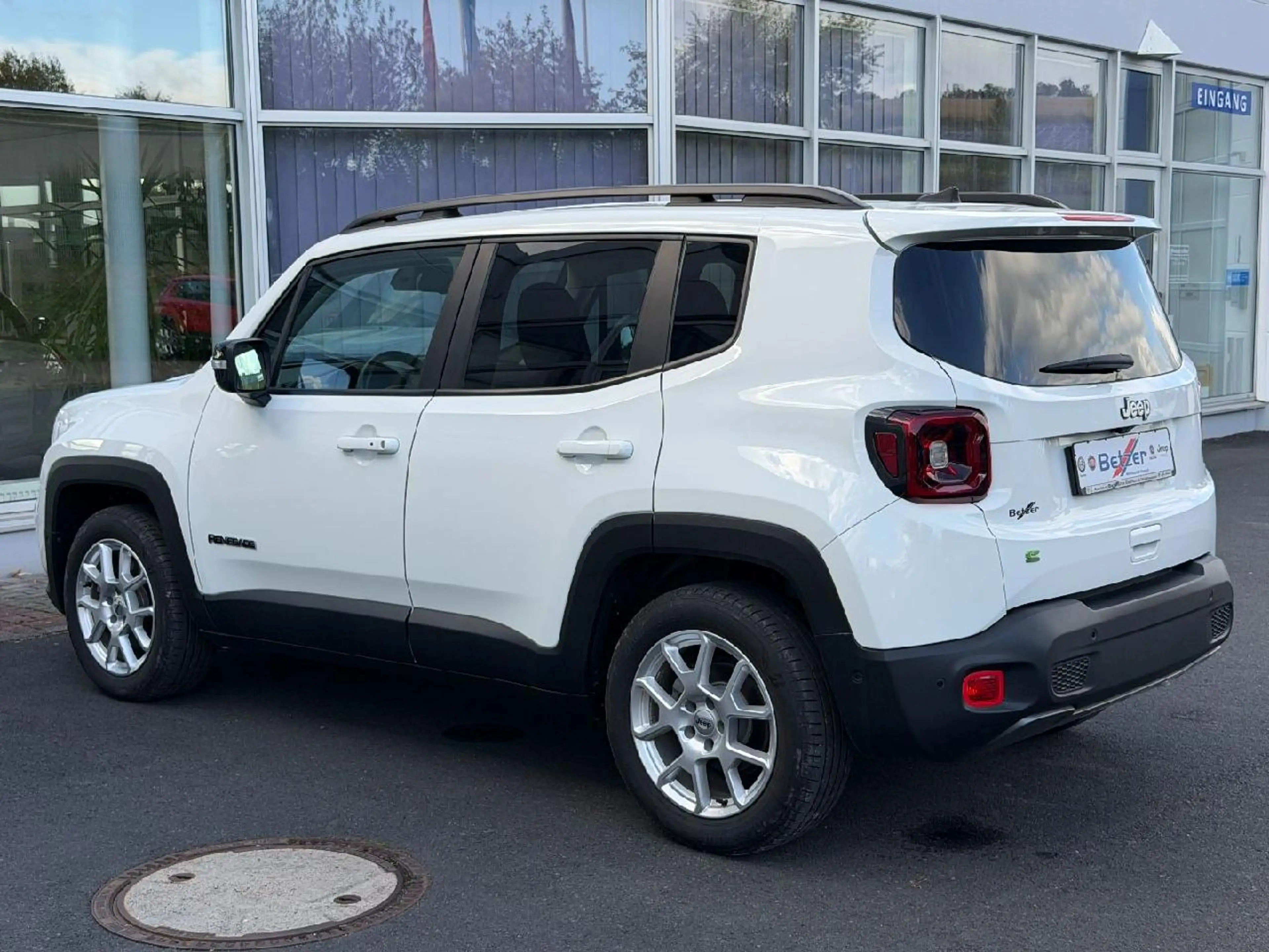 Jeep Renegade Longitude Mild-Hybrid FWD — photo 2