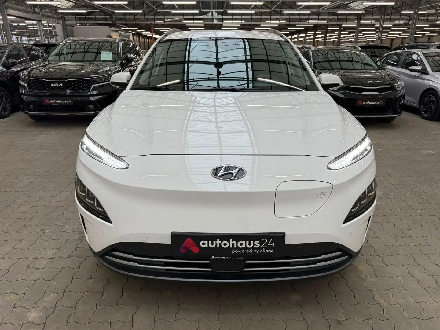 Hyundai Kona Trend Elektro 64 kWh|ACC|Navi|KRELL Білий - 2