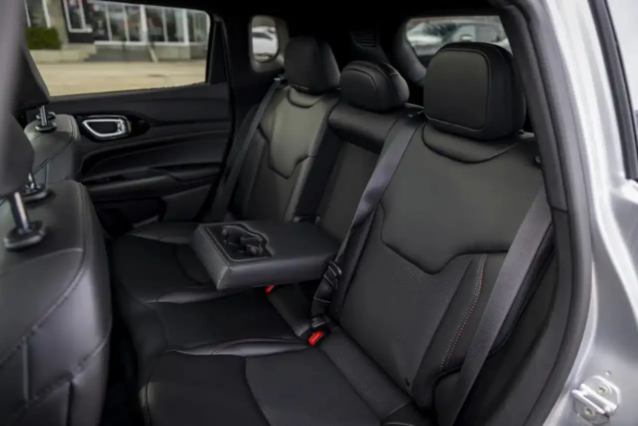 Jeep Compass снимка Jeep Compass