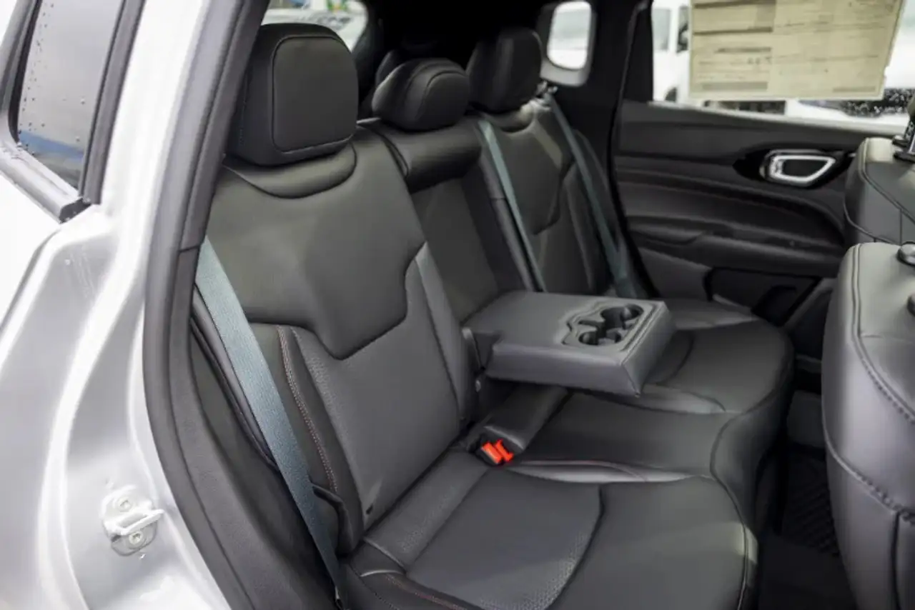 Jeep Compass снимка Jeep Compass