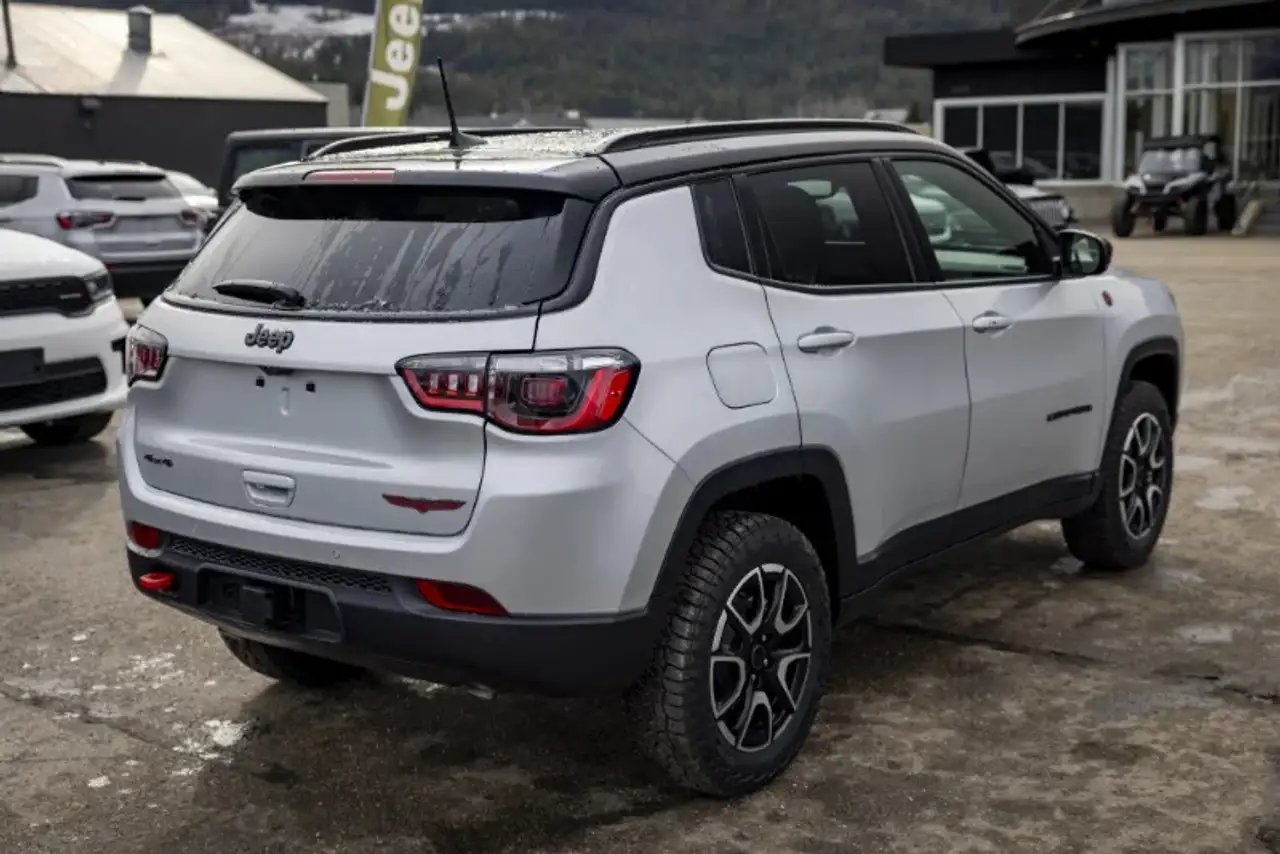 Jeep Compass снимка Jeep Compass