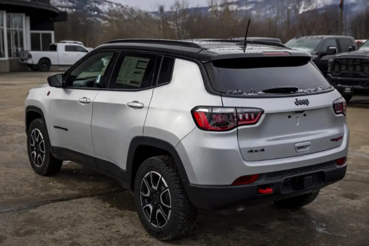 Jeep Compass снимка Jeep Compass