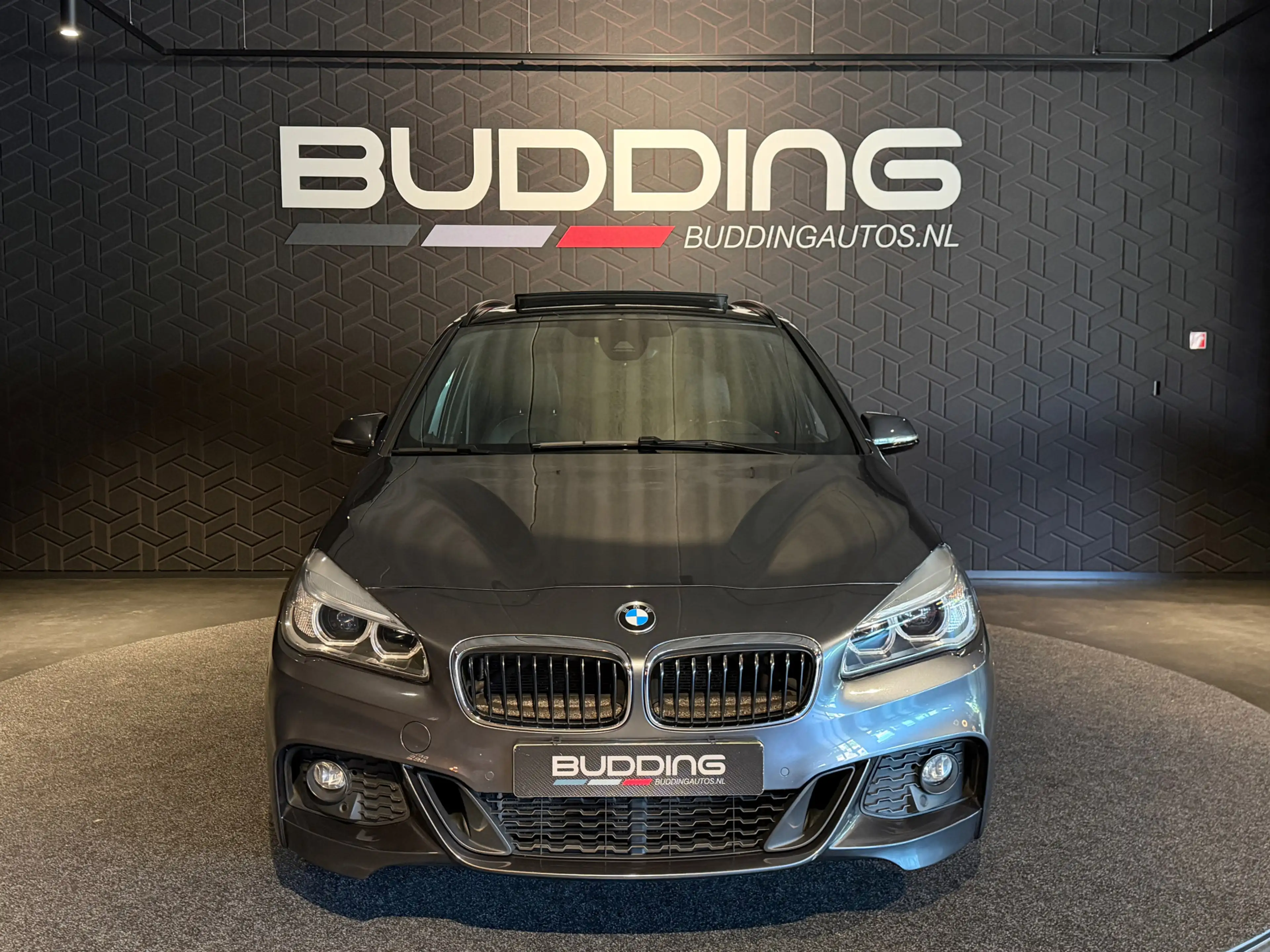 BMW 220 2-serie Gran Tourer 220i 7p. High Exe | M-sport | — photo 2
