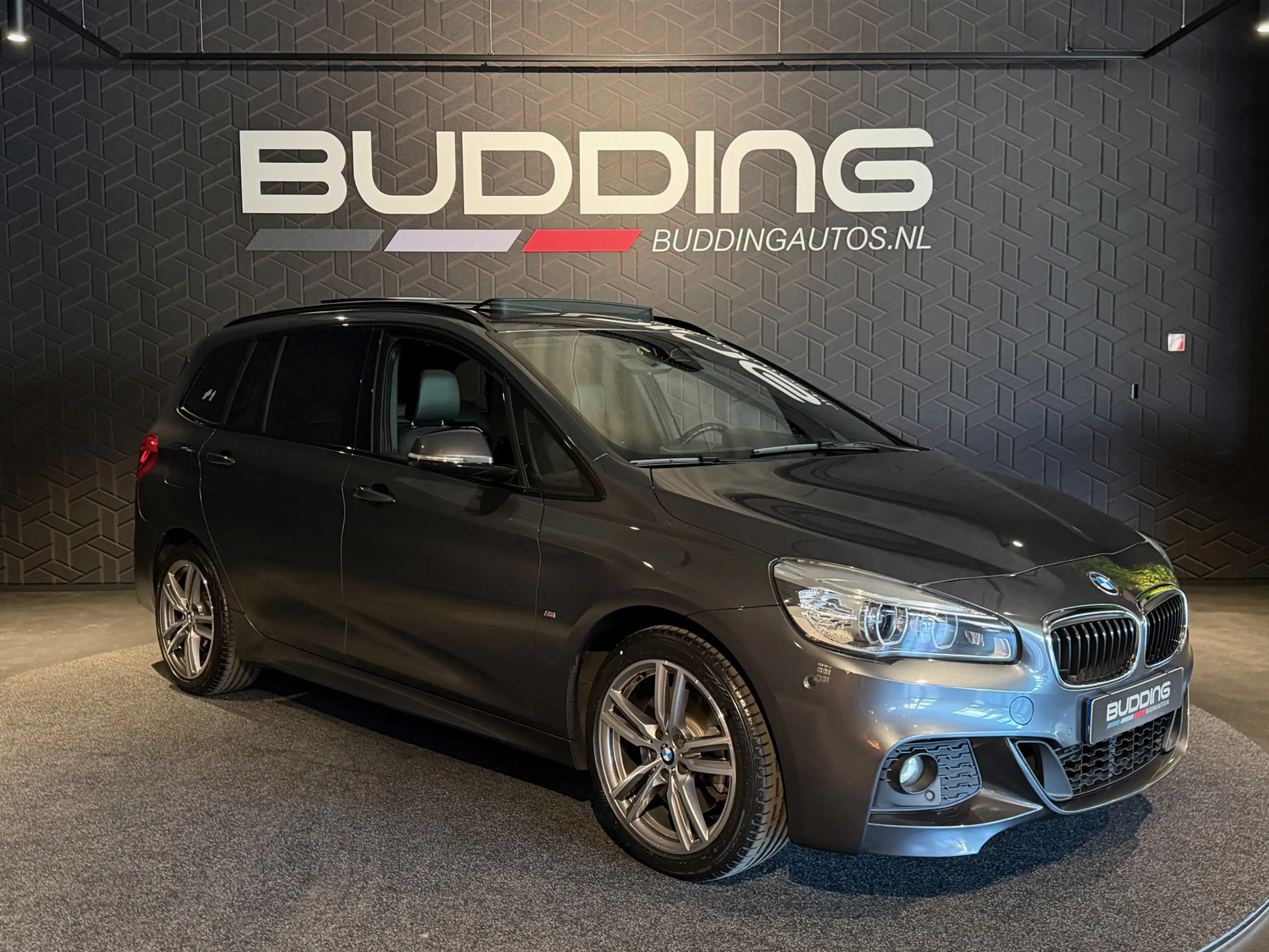 BMW 220 2-serie Gran Tourer 220i 7p. High Exe | M-sport | — photo 3