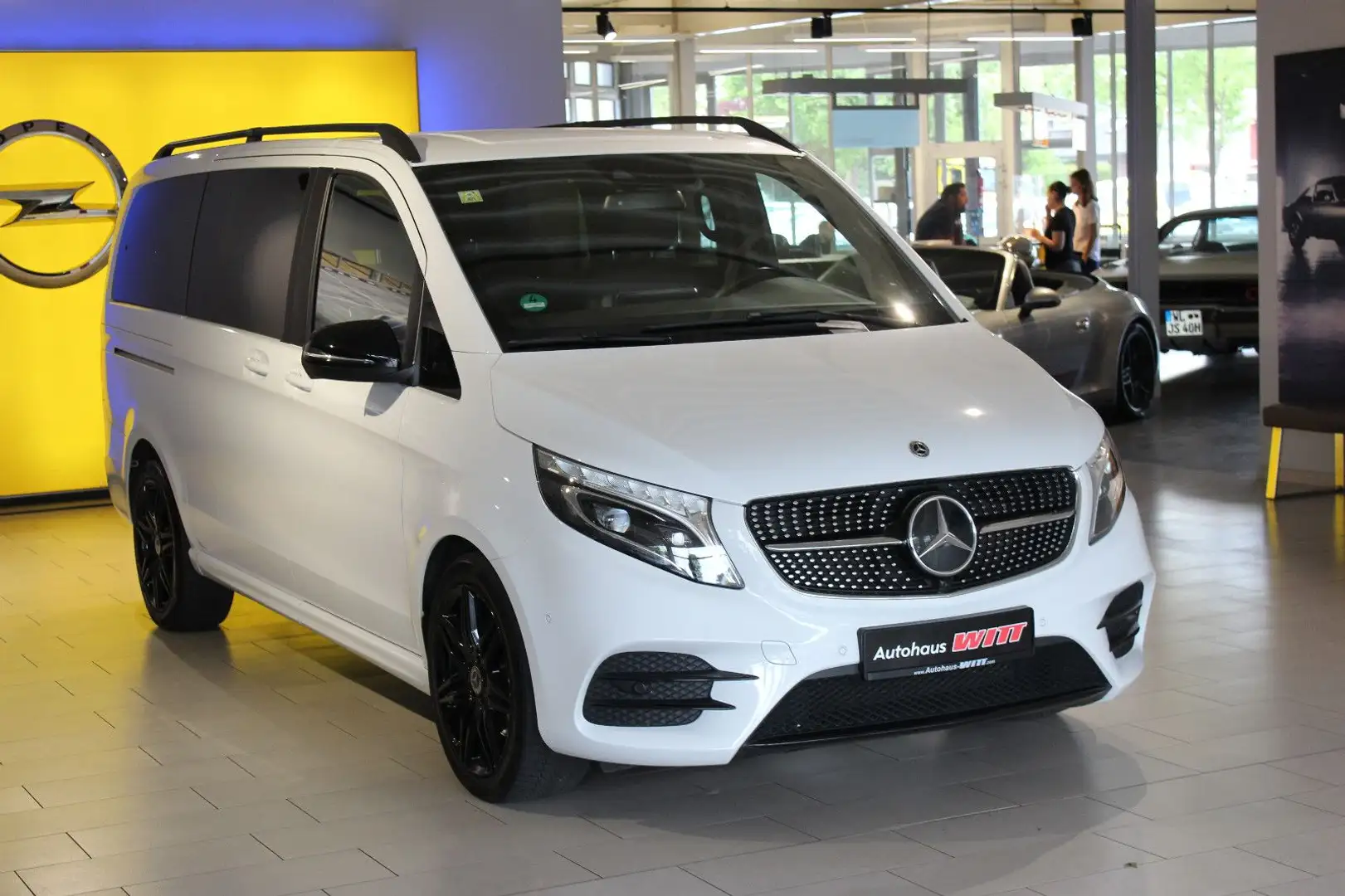 Mercedes-Benz V 250 Edition Lang*M-Bux*AMG Line*Leder Weiß - 1