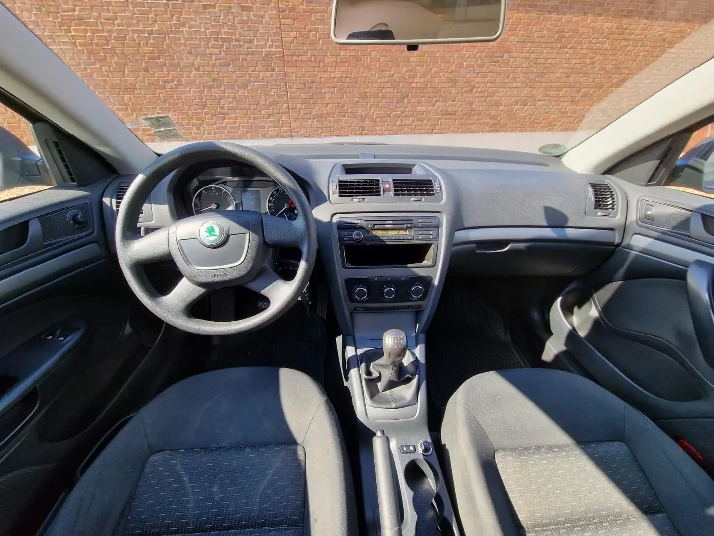 Skoda Octavia 1.4 TSI Ambiente /1.Hand Gris - 2