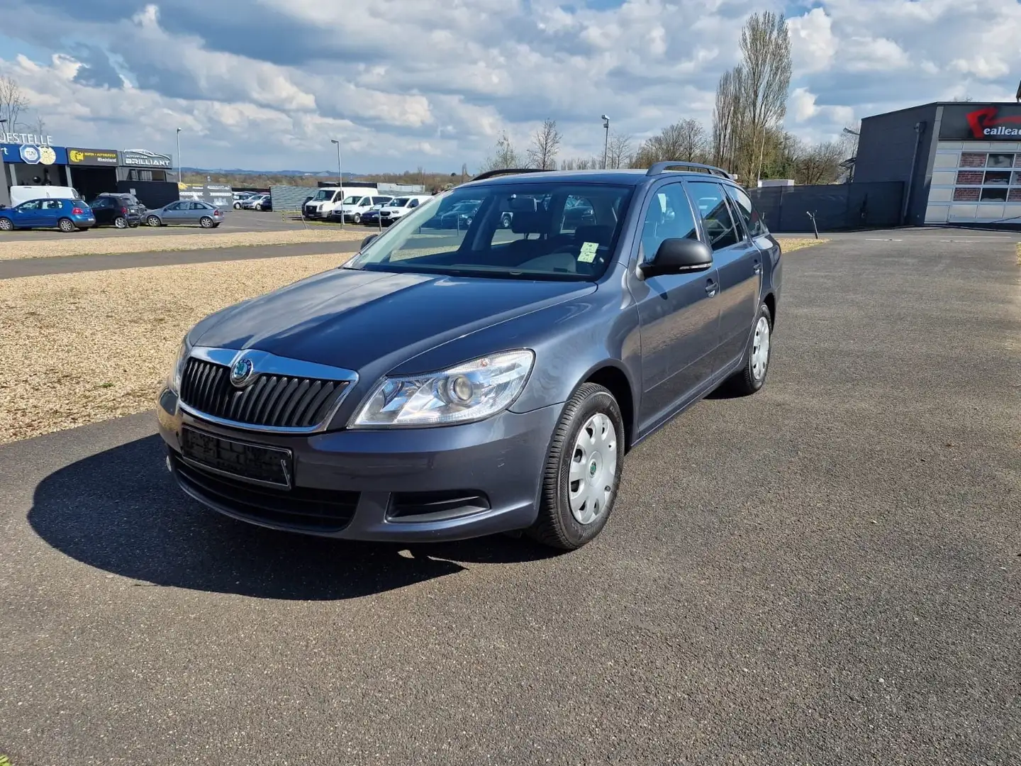 Skoda Octavia 1.4 TSI Ambiente /1.Hand Gris - 1