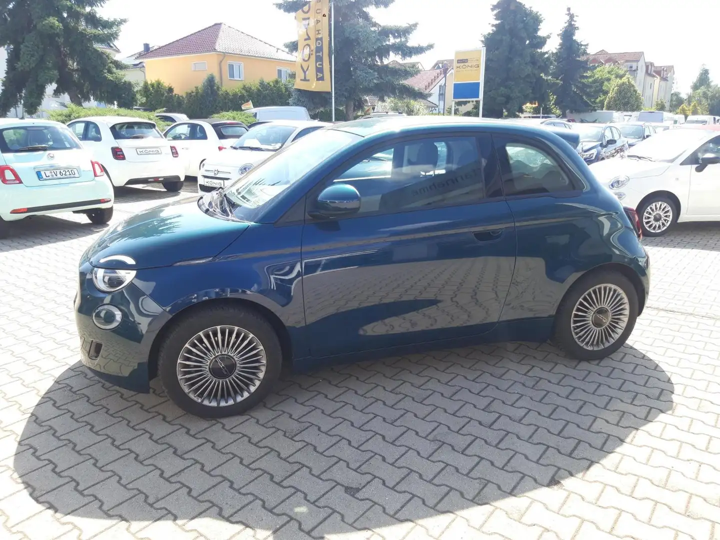 Fiat 500e 3+1 Icon MJ22 320km Reichweite Grün - 1