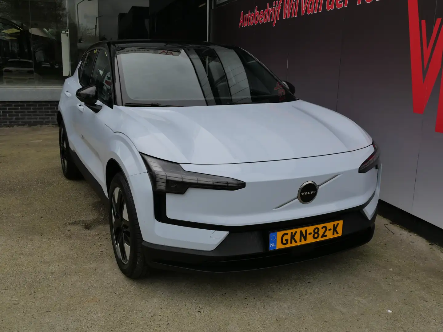 Volvo EX30 Single Motor Plus 51 kWh | HARMAN KARDON | CAMERA Blau - 2