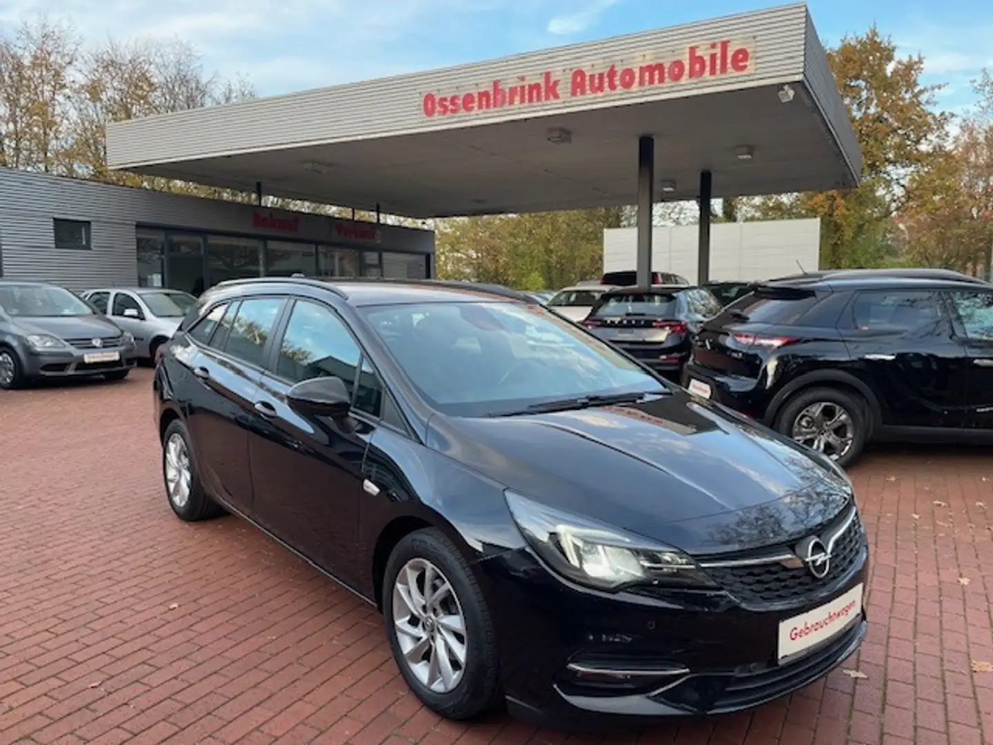 Opel Astra Sports Tourer*Navi*PDC*LED*DAB+*Car Play* Schwarz - 1
