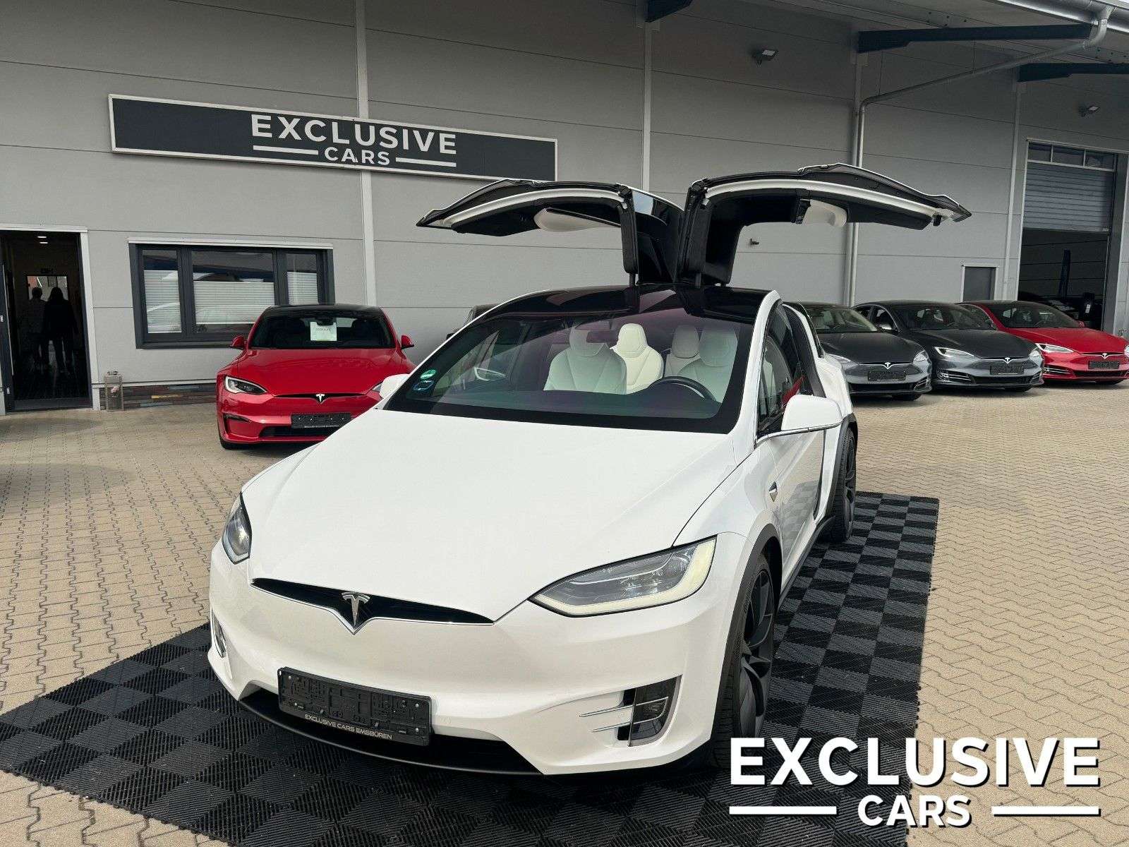 Second hand Tesla Model X electro
