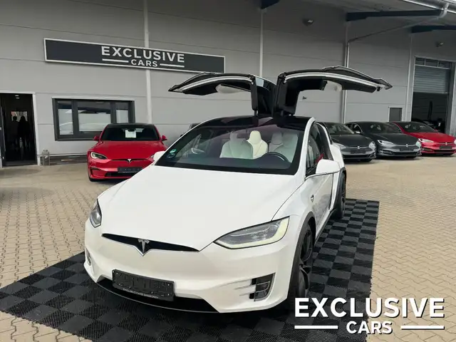 Tesla Model X MODEL X 100D | HARDWARE 3 | 6 SEAT | MCU2 | 22"