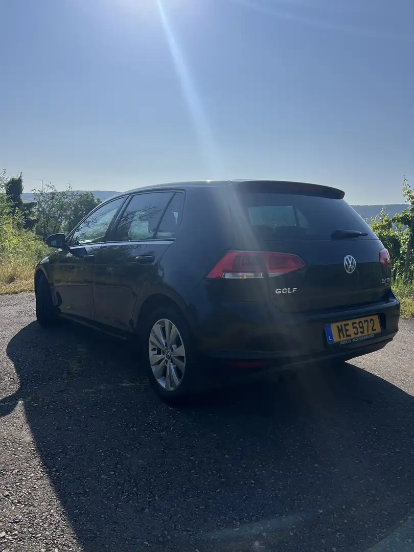 Volkswagen Golf 2.0 TDI BlueMotion Technology Comfortline - 2
