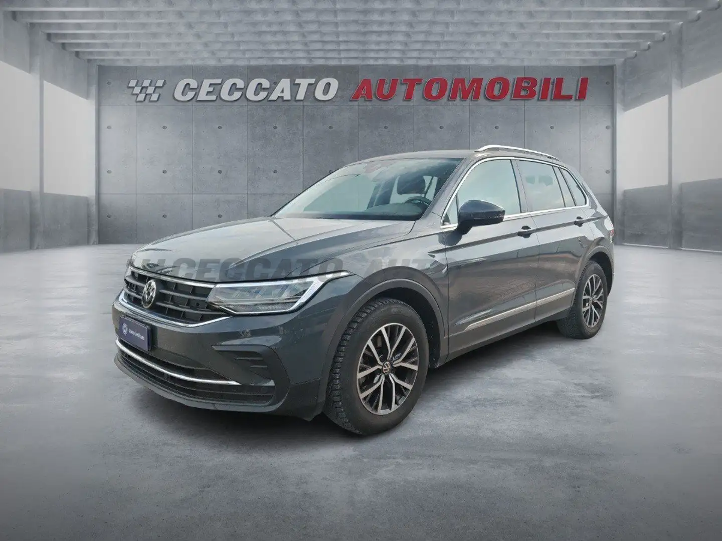 Volkswagen Tiguan II 2021 1.5 tsi Life 130cv Grigio - 1