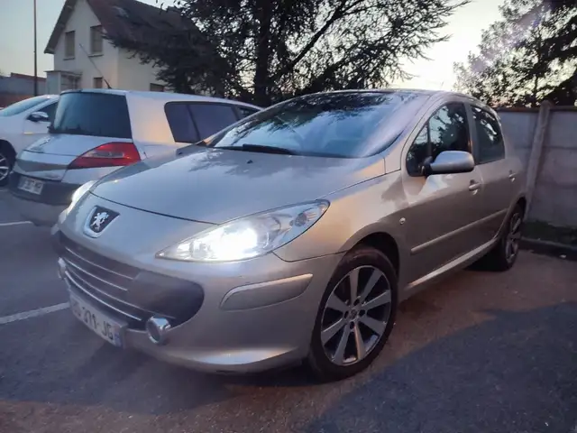 Peugeot 307 phase 2 EXECUTIVE garantie et financement en 3 ou 4 x possible sans intérêt et frais offert