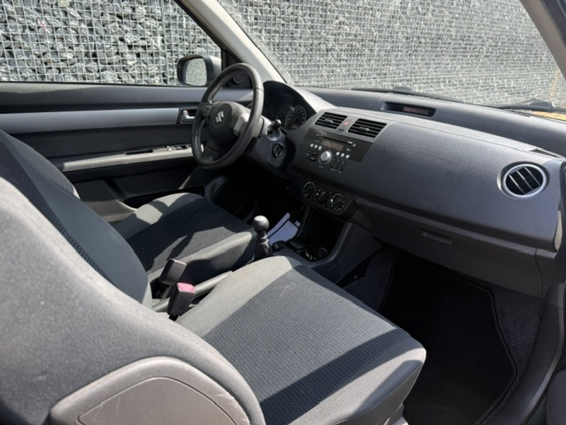 Suzuki Swift 1.3 Exclusive Airco 33963KM! — photo 6