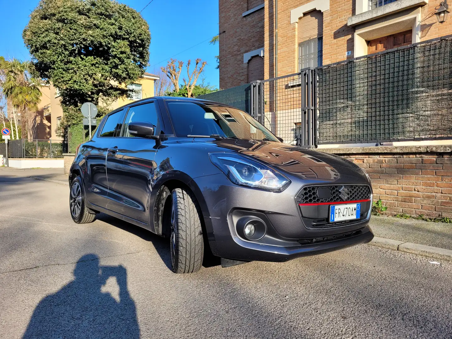 Suzuki Swift 1.0 Boosterjet Hybrid S 2WD Grigio - 2