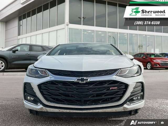 2019 Chevrolet Cruze LT | Heated Seats | Remote Start | Local Trade — photo 1