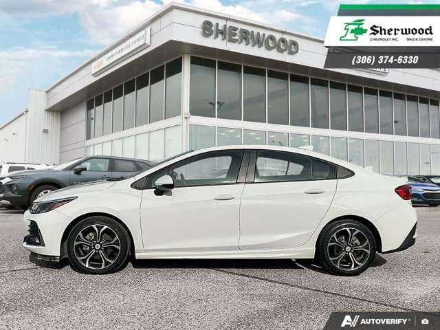 2019 Chevrolet Cruze LT | Heated Seats | Remote Start | Local Trade — photo 1