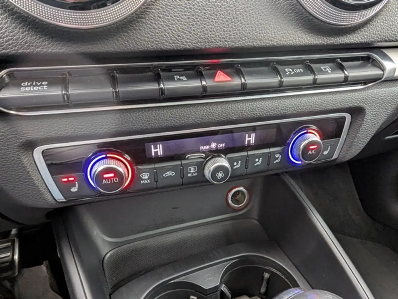 Audi S3 снимка Audi S3