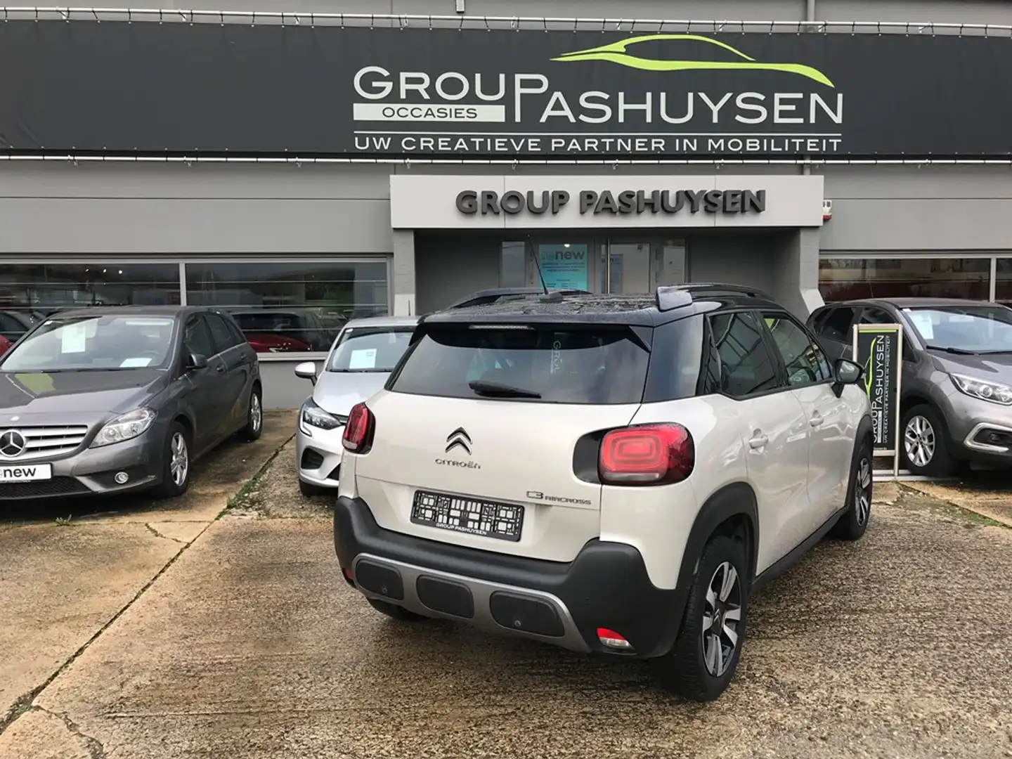 Citroen C3 Aircross Puretech Shine 1.2CC 110PK Beige - 2