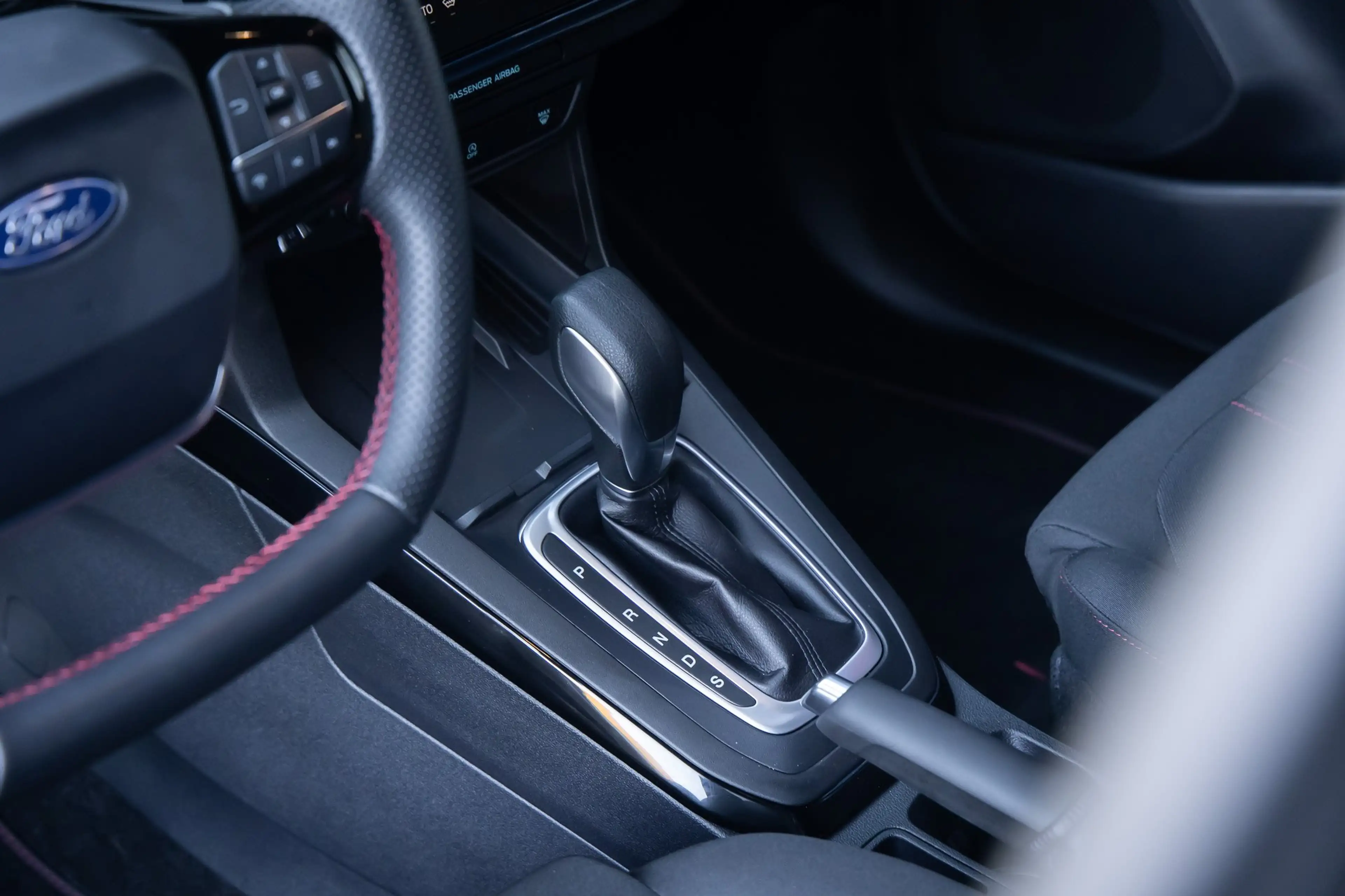 Ford Puma 1.0 EcoBoost Hybrid ST-Line | Stoel/stuur/voorruit — photo 15