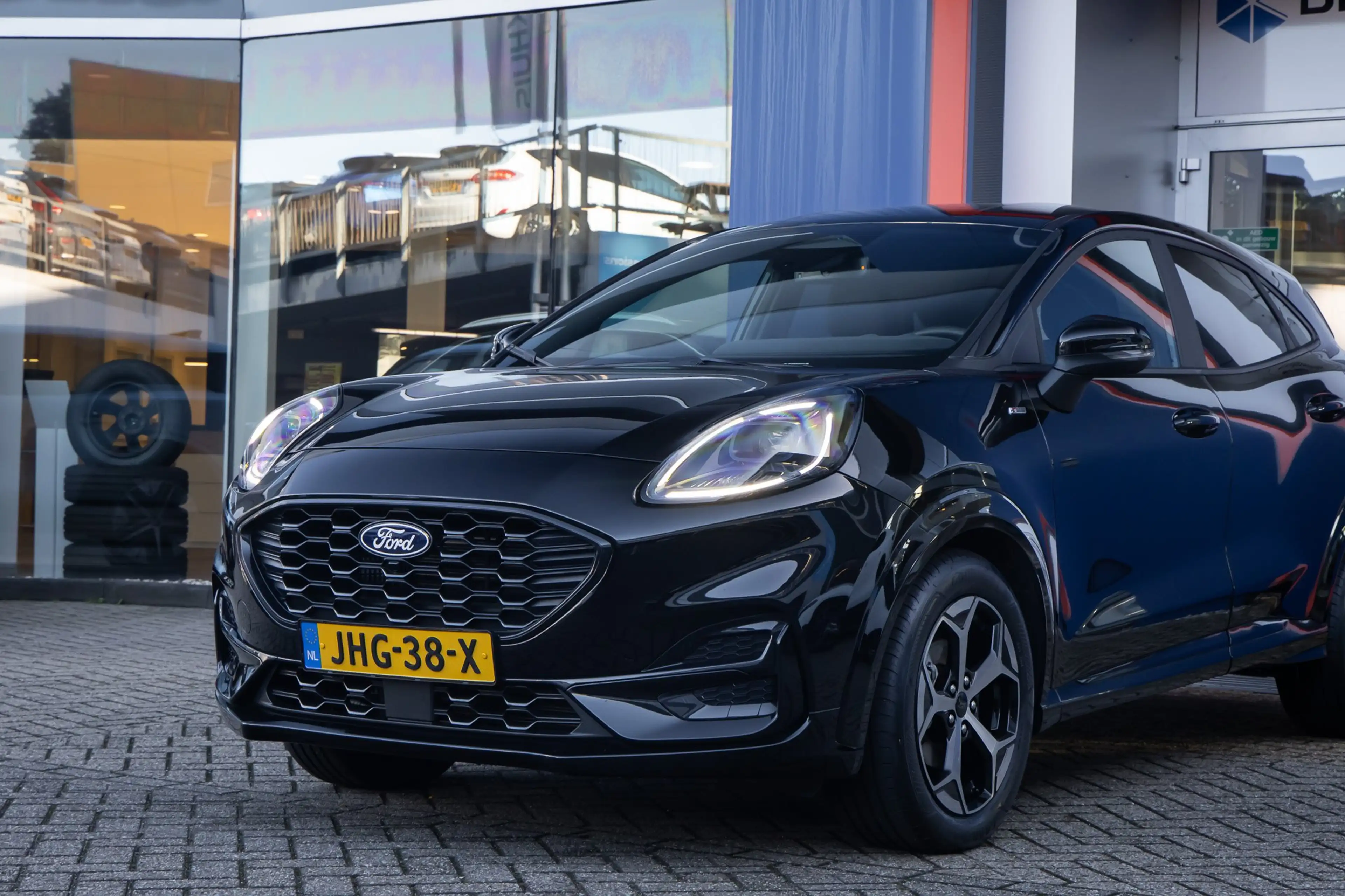 Ford Puma 1.0 EcoBoost Hybrid ST-Line | Stoel/stuur/voorruit — photo 4