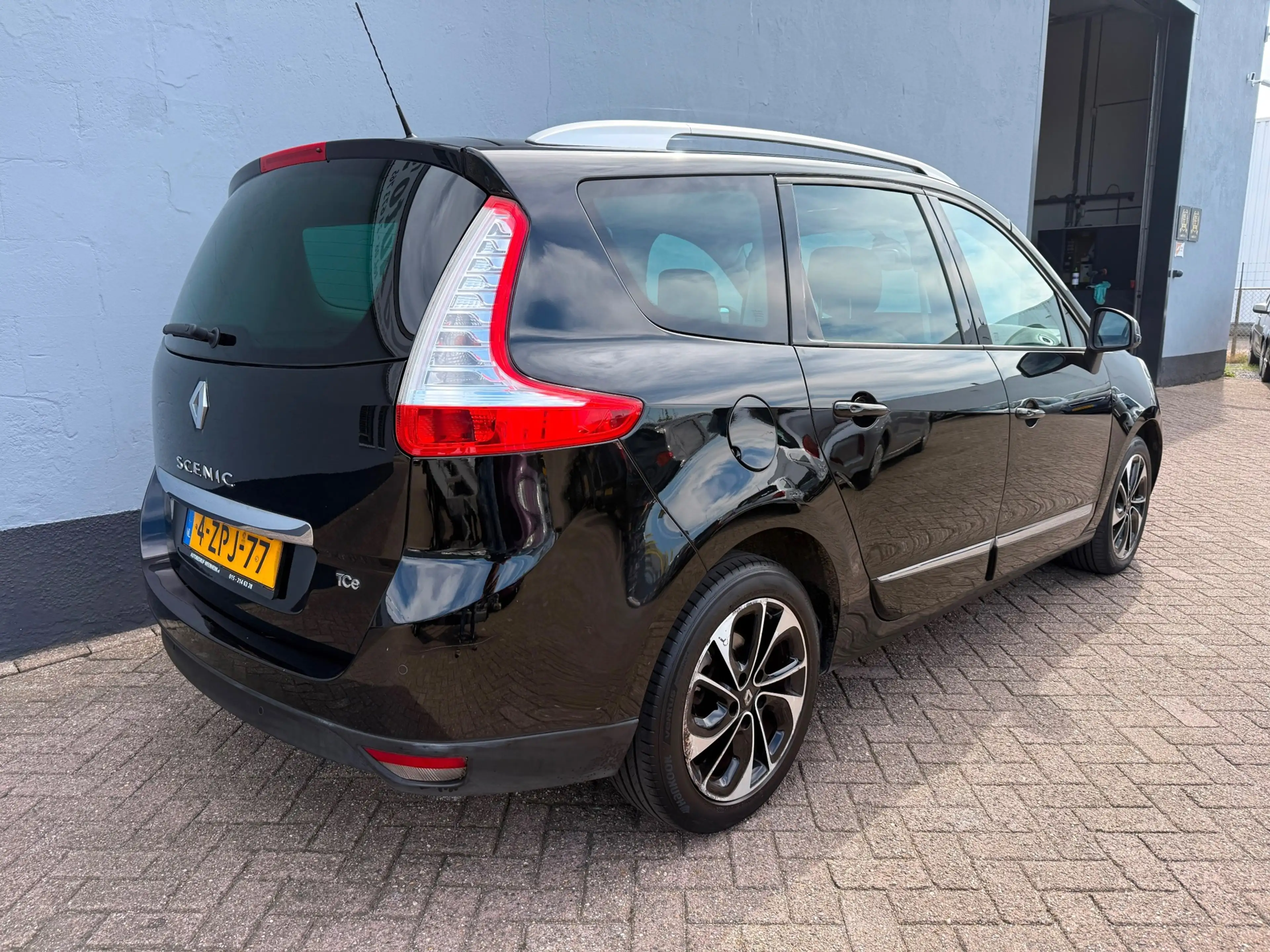 Renault Grand Scenic 1.2 TCe Bose - Navigatie — photo 6