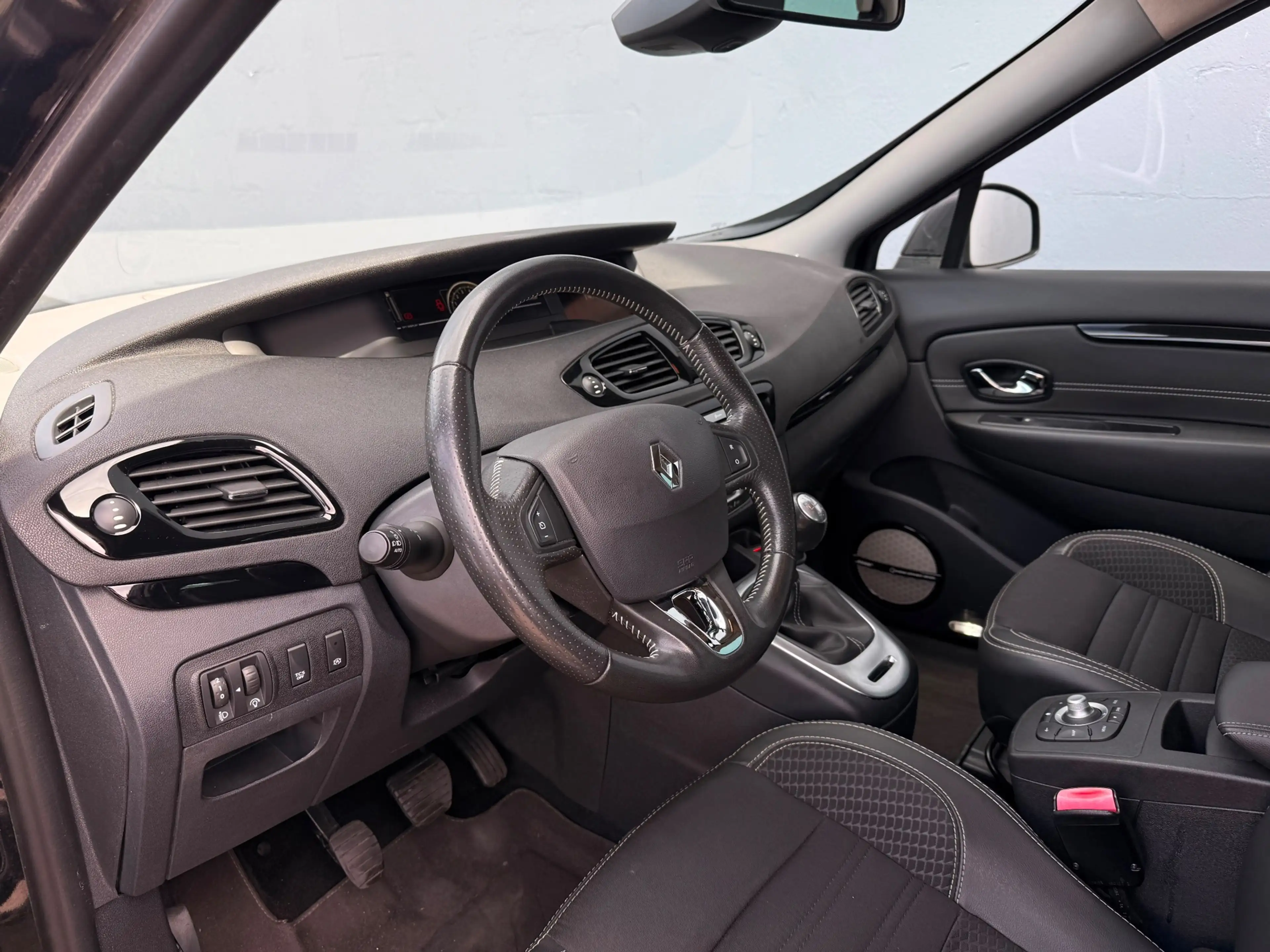 Renault Grand Scenic 1.2 TCe Bose - Navigatie — photo 9