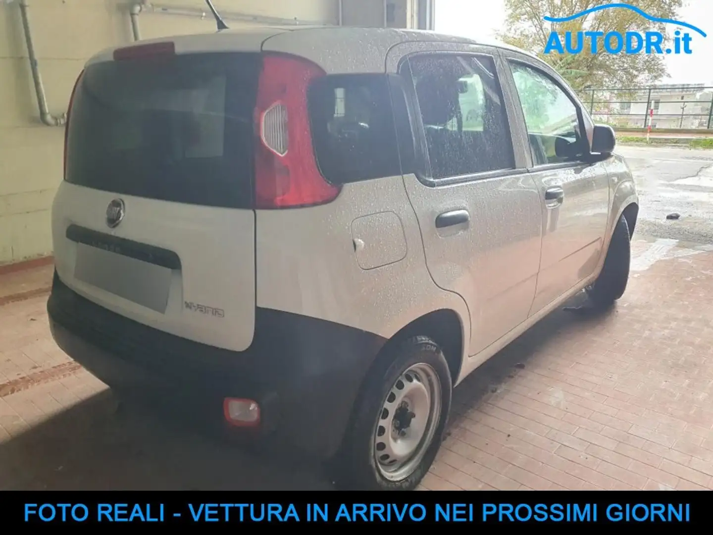 Fiat Panda VAN 1.0 GSE Hybrid 2 posti Radio, Clima, Km certif Weiß - 2