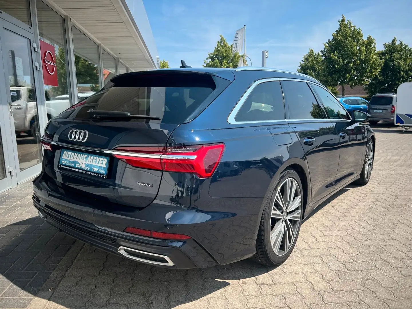Audi A6 AVANT 55TFSi Q 2x S LINE/HUD/PANONC+/KAMERA Blauw - 2