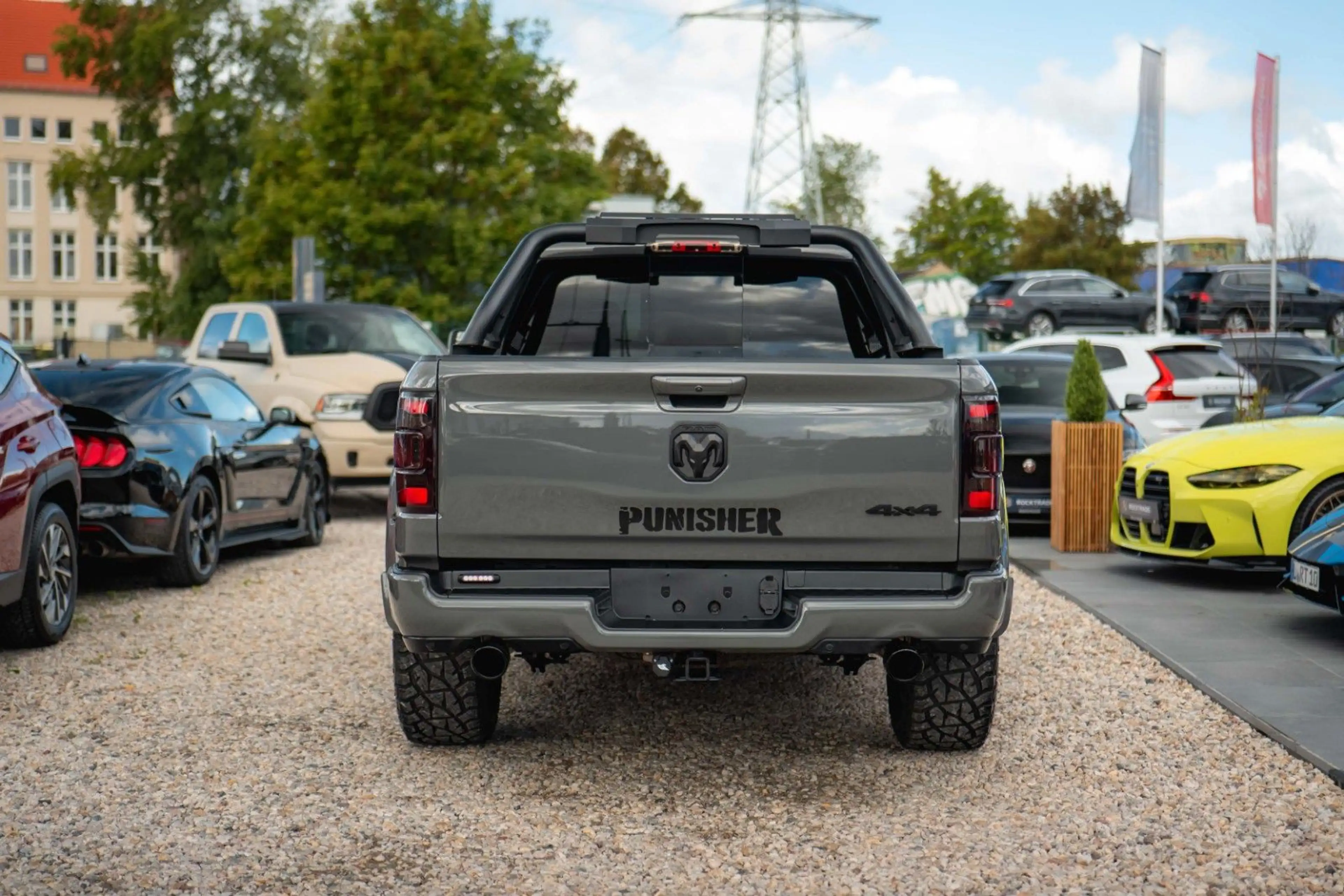 Dodge RAM 5.7 V8 HEMI 4x4 LARAMIE PUNISHER *Pano*19%* — photo 5
