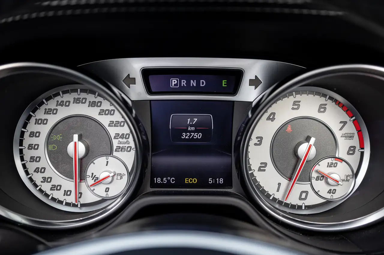 Mercedes-Benz SL fotografie Mercedes-Benz SL