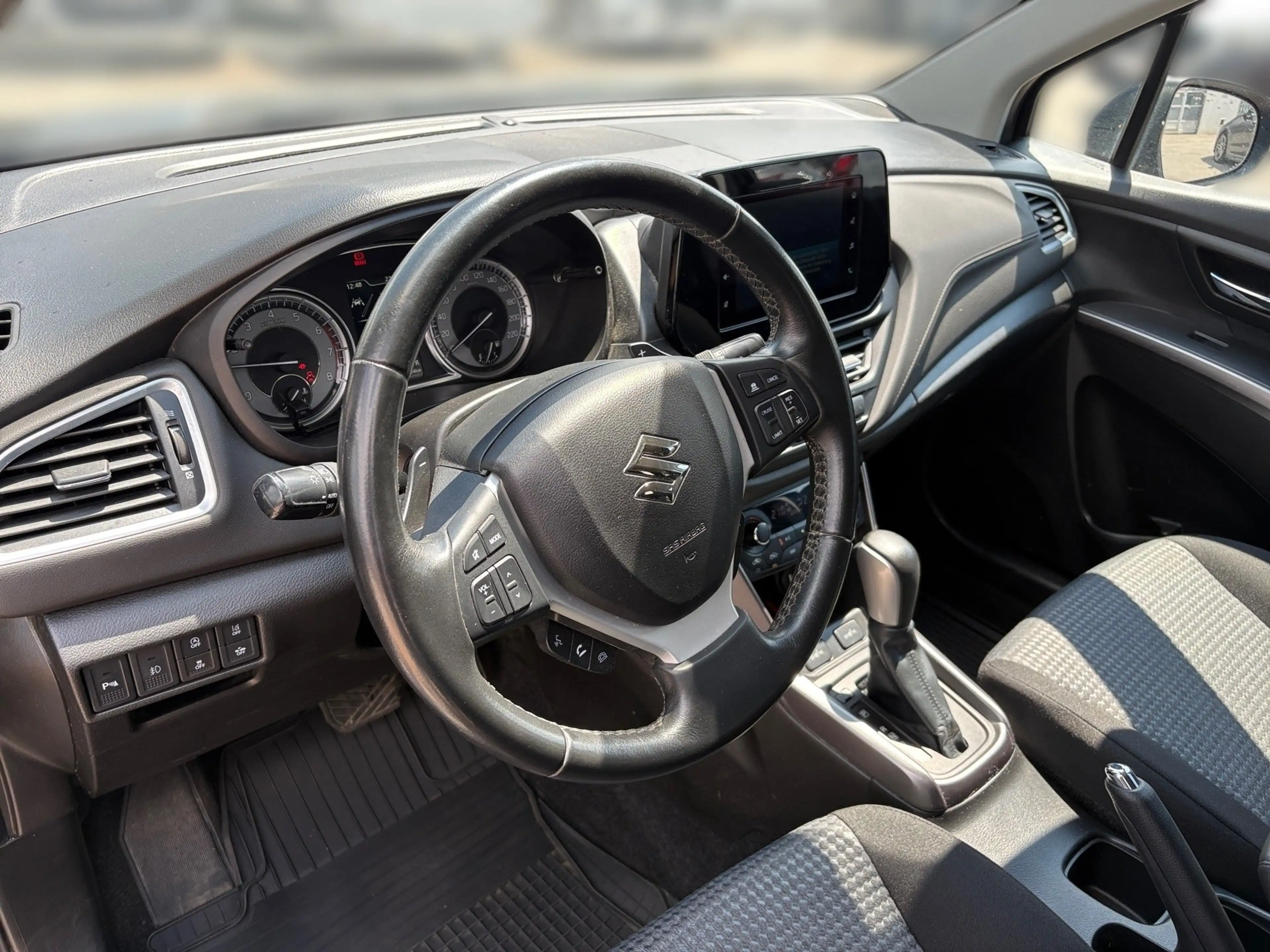 Suzuki SX4 S-Cross 1.4 DITC Shine 2xKlima AUT Facelift — photo 12