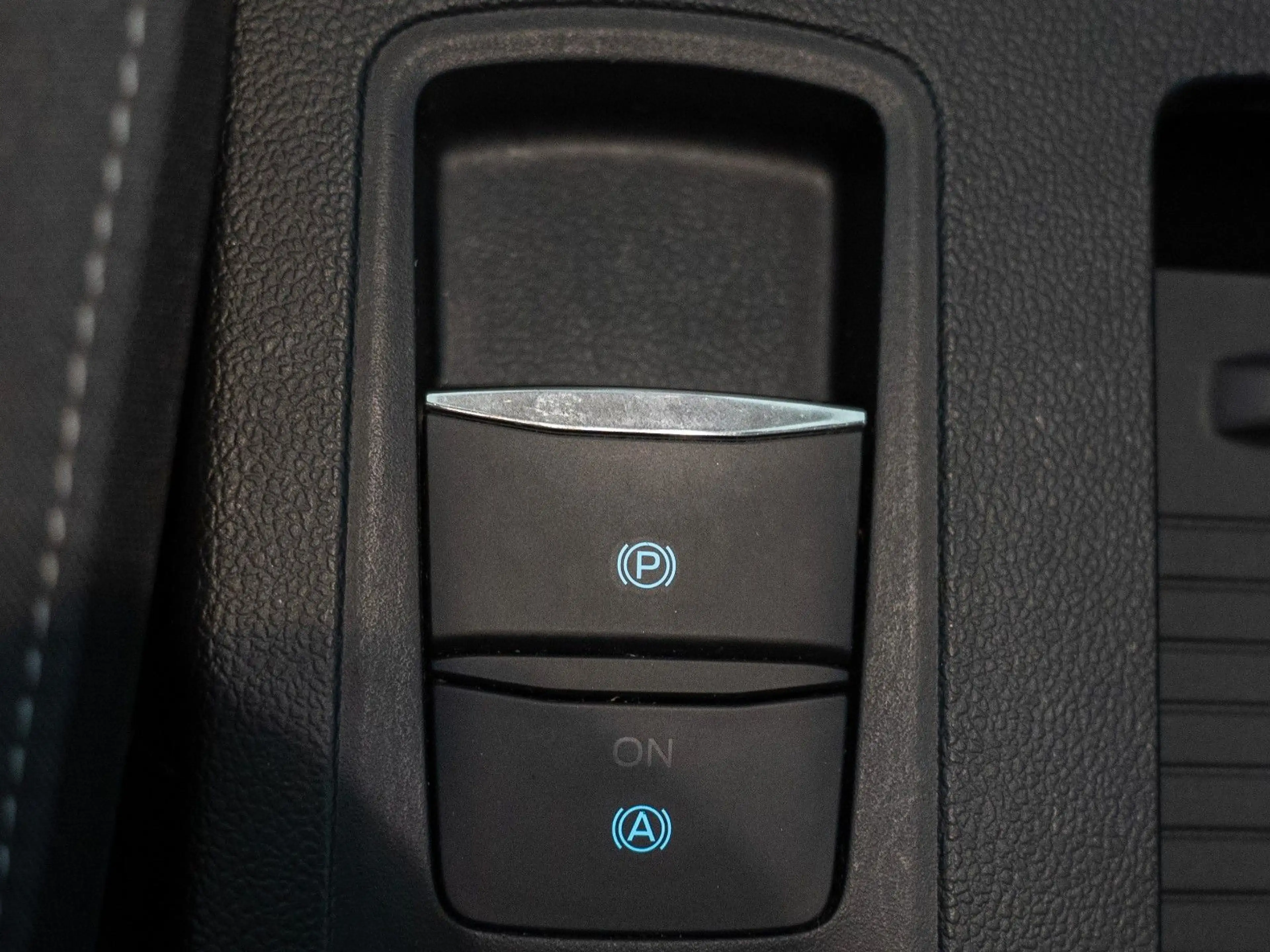 Ford Focus JRC*LED*Kamera*Winter P.*Induktionslades. — photo 17