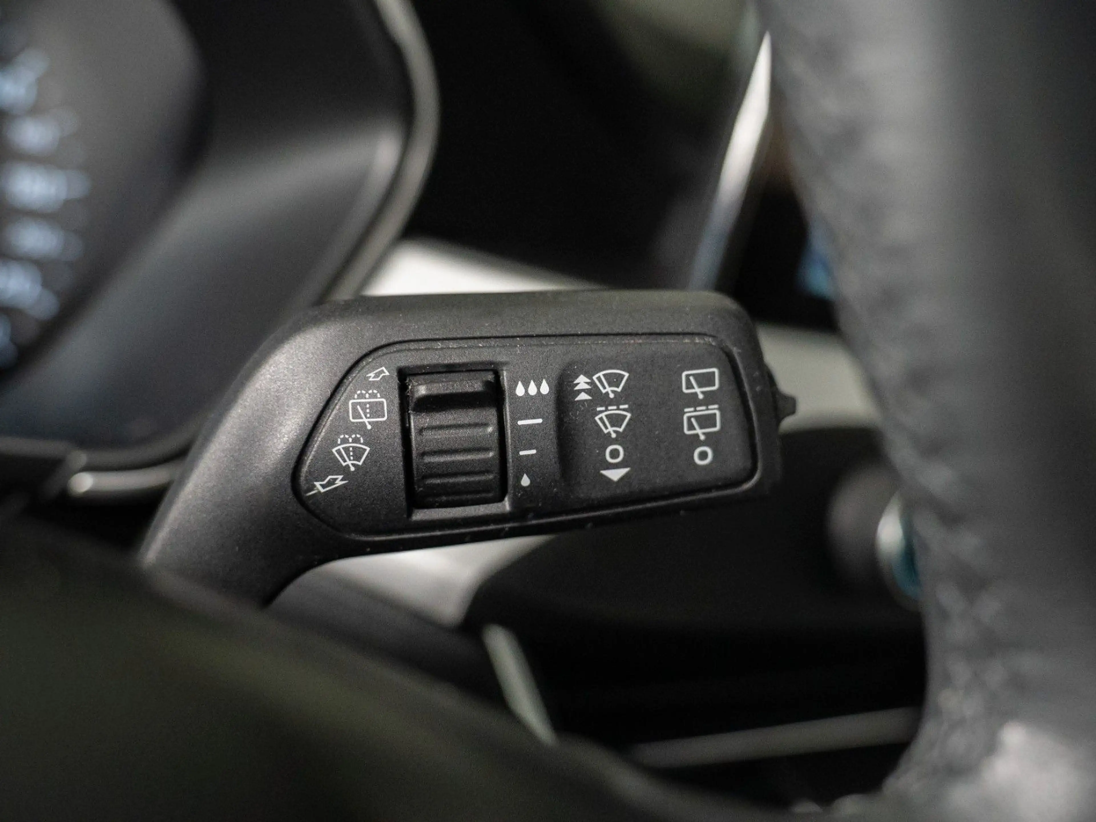 Ford Focus JRC*LED*Kamera*Winter P.*Induktionslades. — photo 14