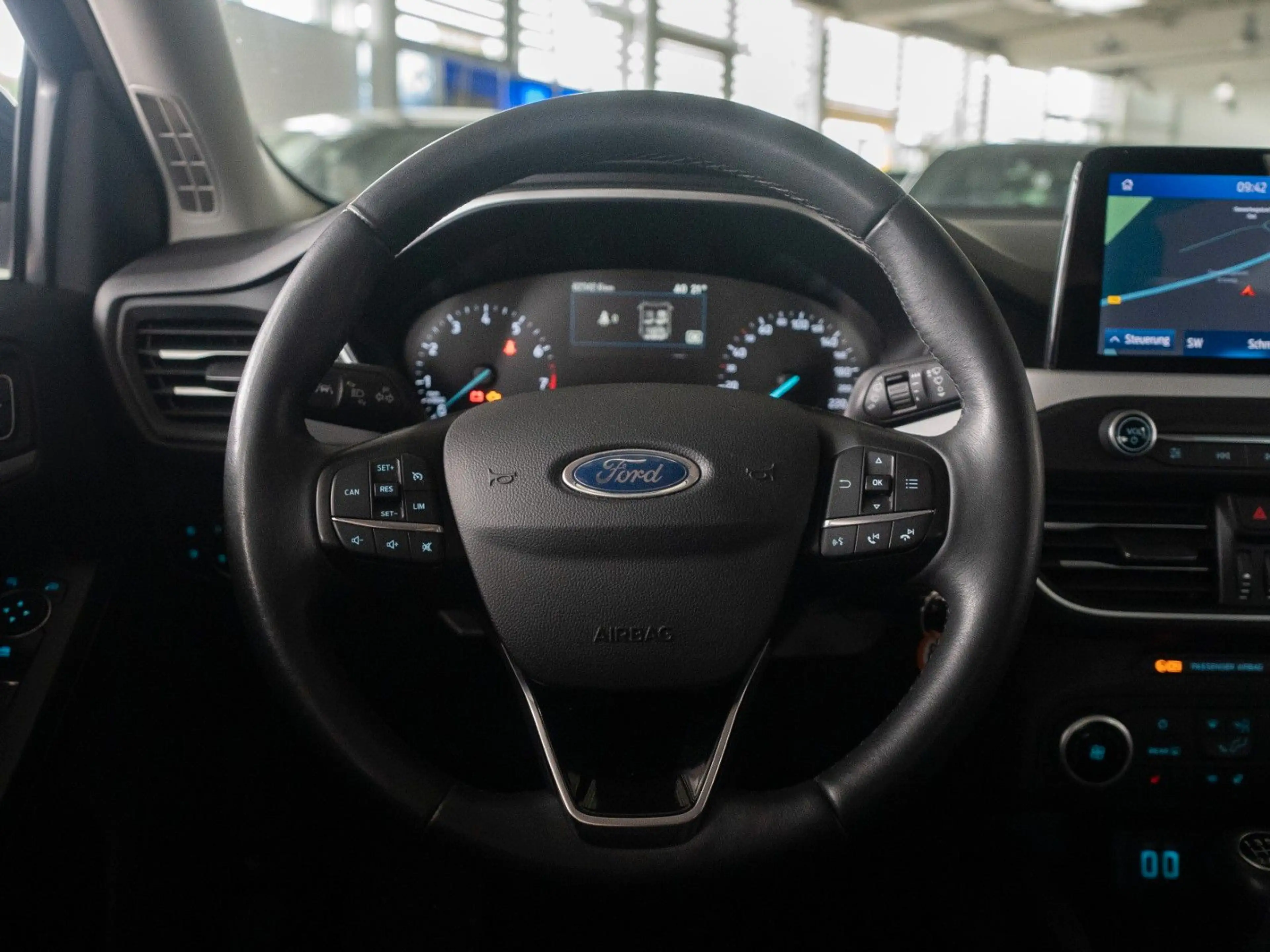 Ford Focus JRC*LED*Kamera*Winter P.*Induktionslades. — photo 7