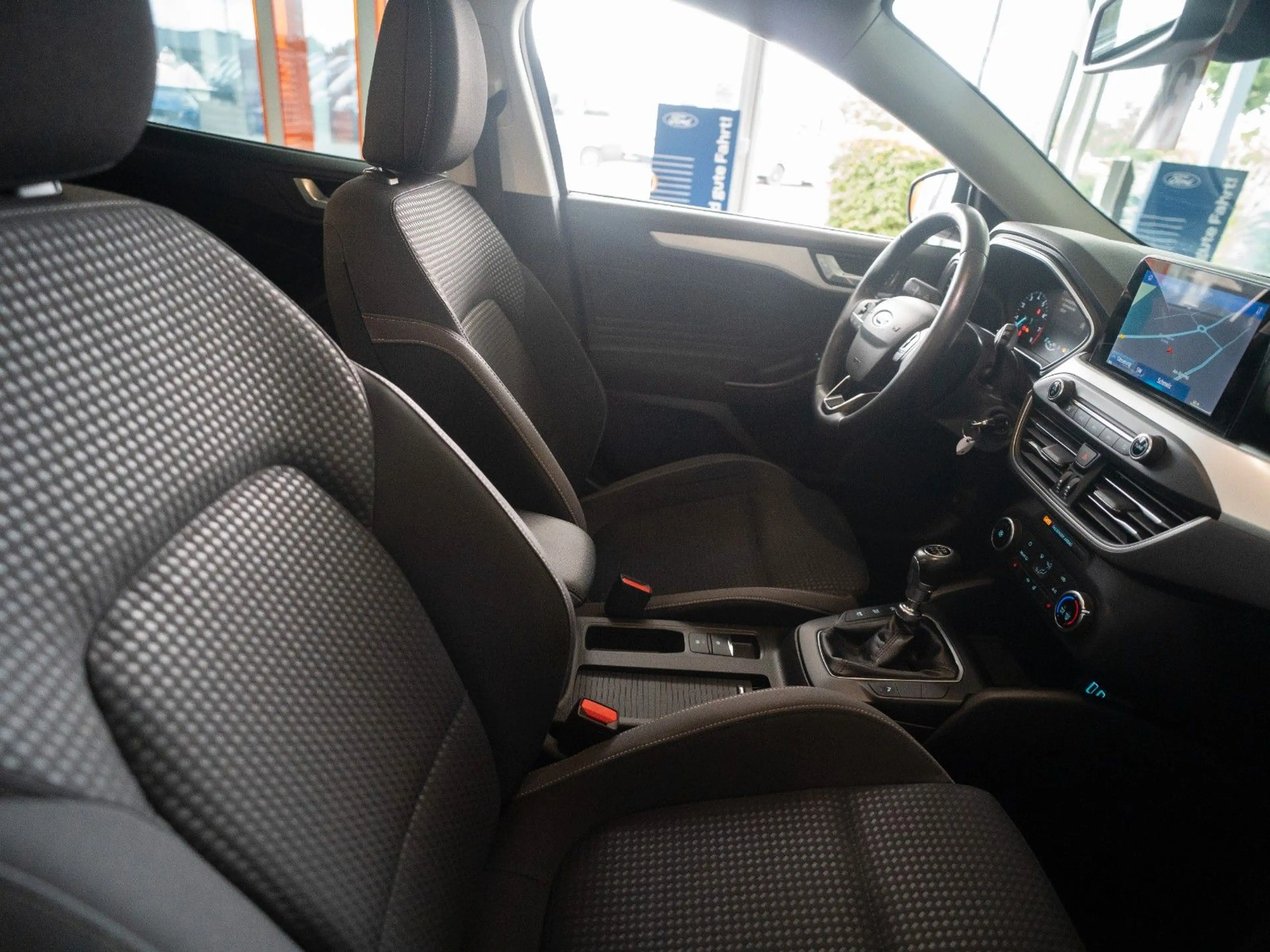 Ford Focus JRC*LED*Kamera*Winter P.*Induktionslades. — photo 6