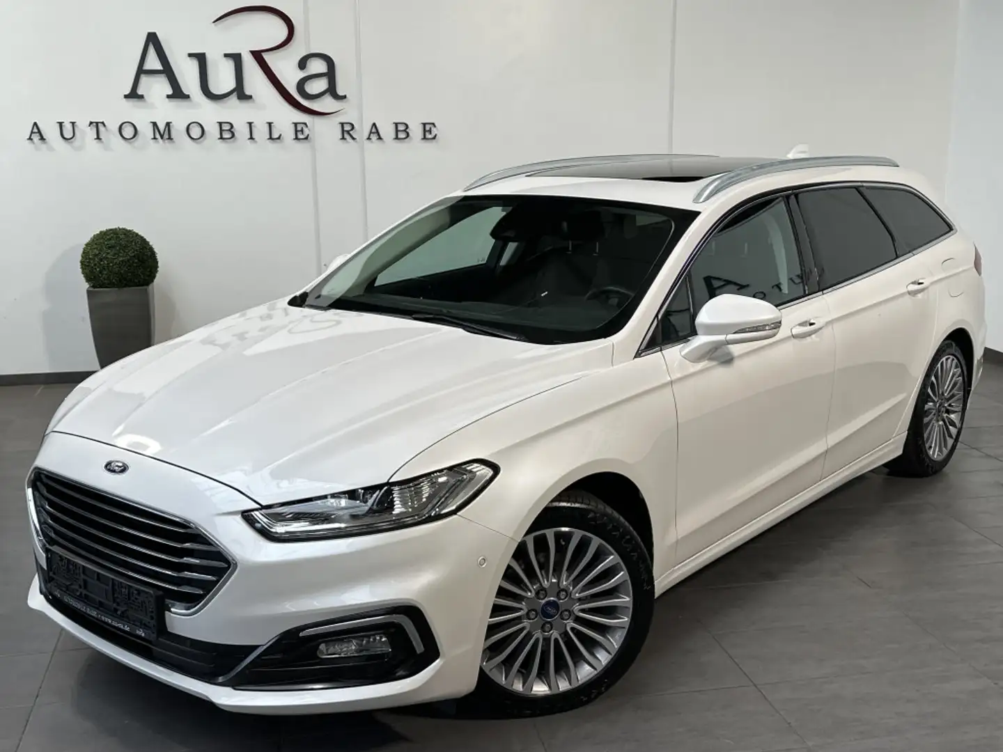 Ford Mondeo Turnier 2.0 EB Aut. Titanium NAV+LED+PANO White - 2
