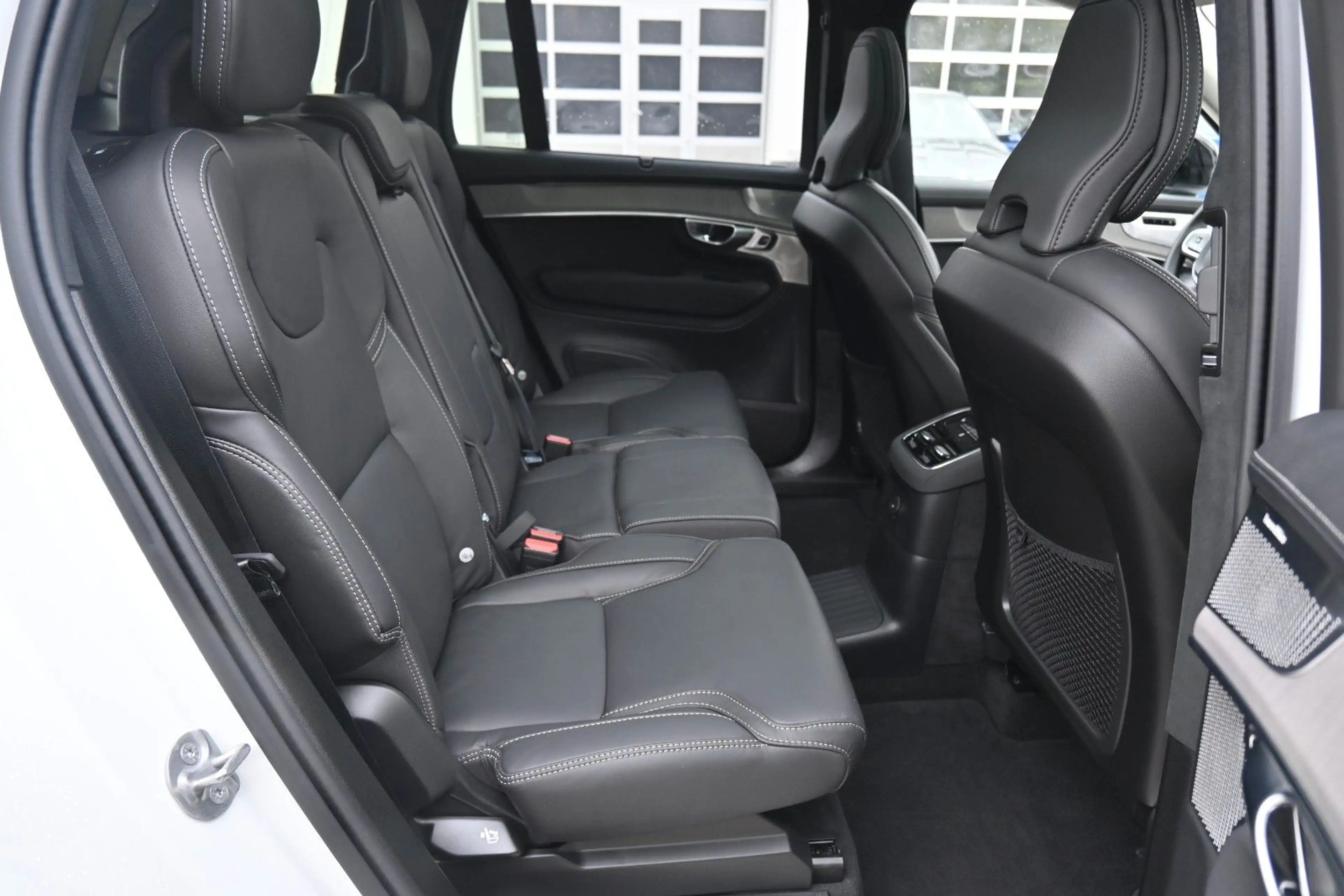 Volvo XC90 T8 AWD Ultra Dark*STDHZG*360°*LUFT*B&W*VOLL — photo 15
