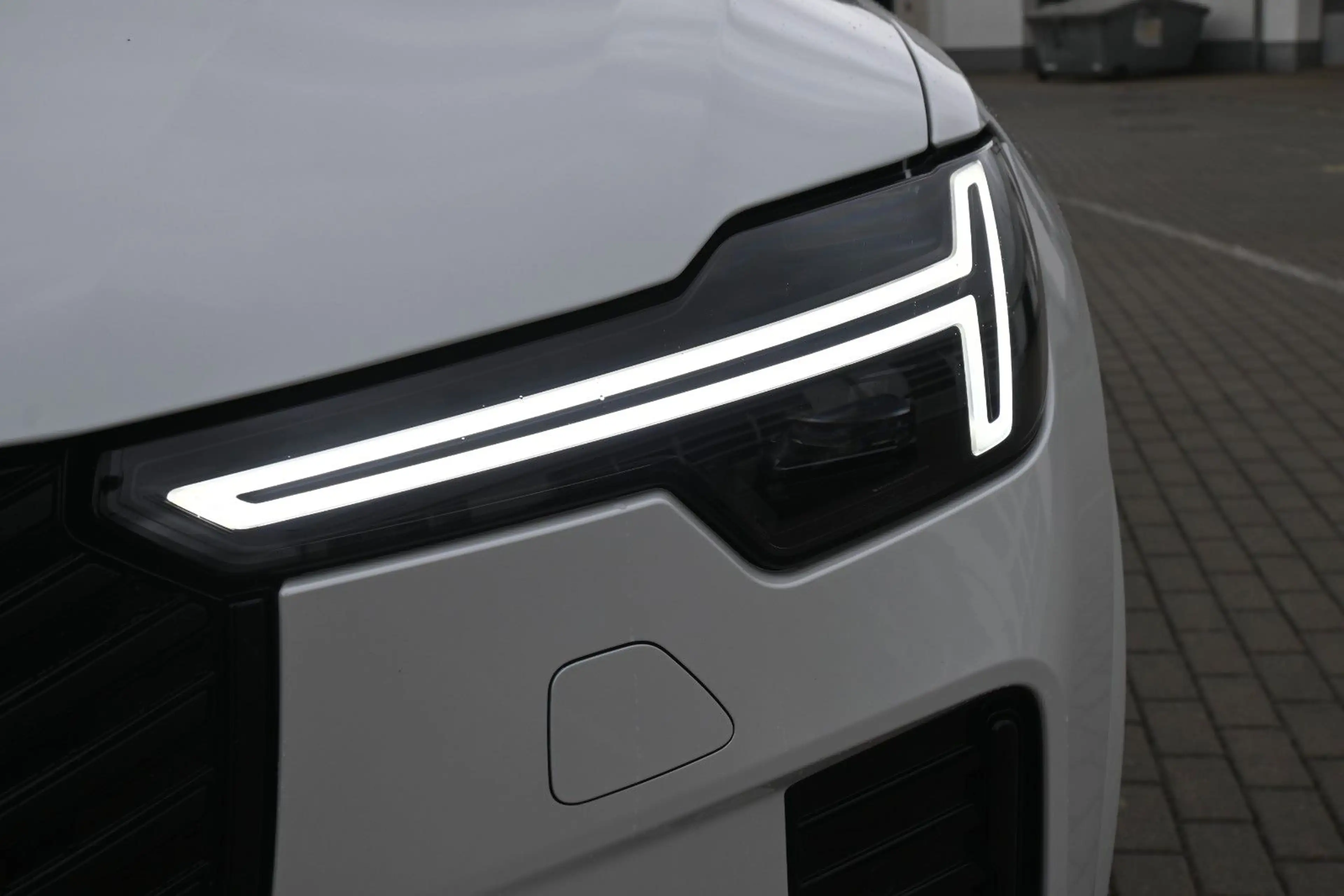 Volvo XC90 T8 AWD Ultra Dark*STDHZG*360°*LUFT*B&W*VOLL — photo 10