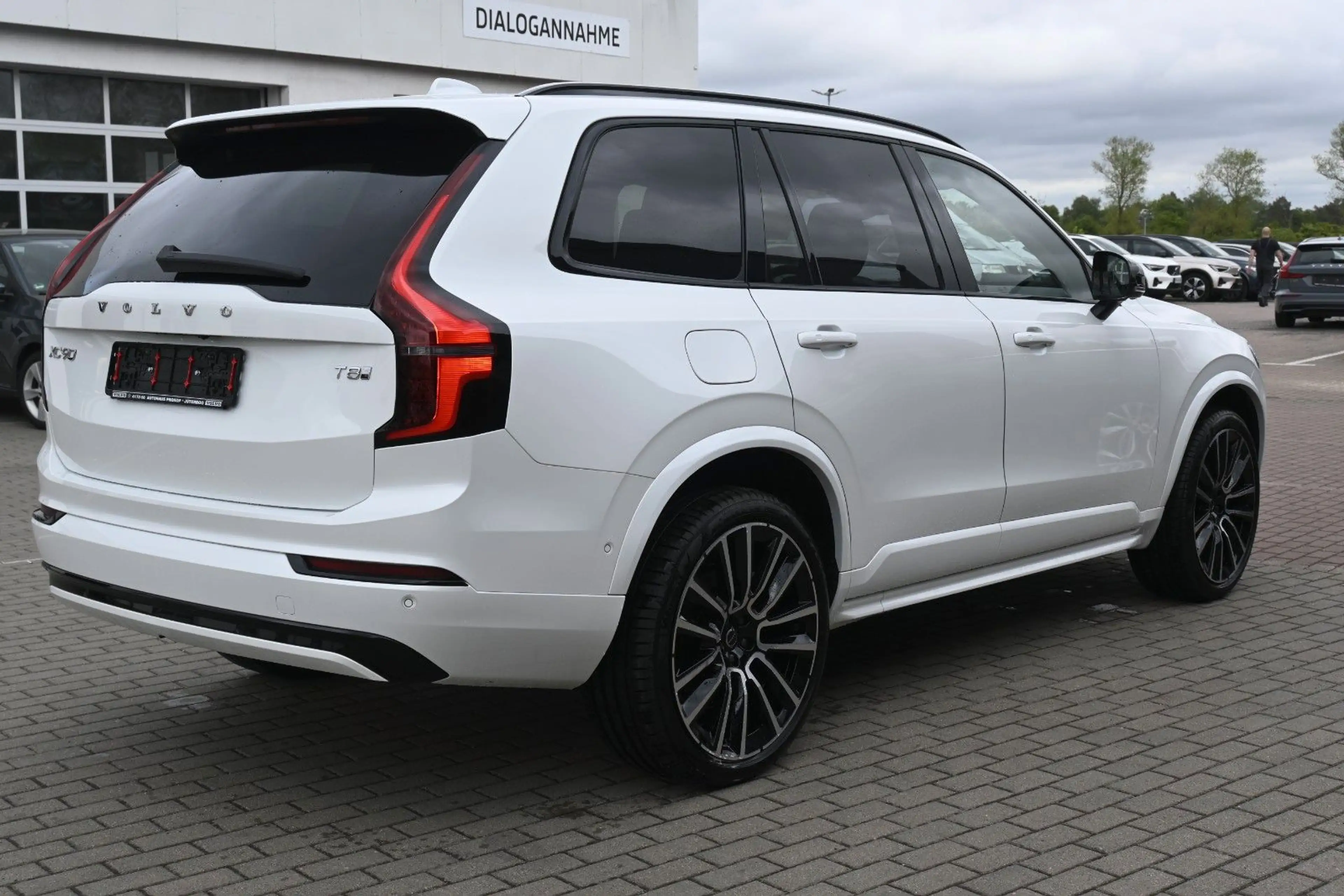 Volvo XC90 T8 AWD Ultra Dark*STDHZG*360°*LUFT*B&W*VOLL — photo 5