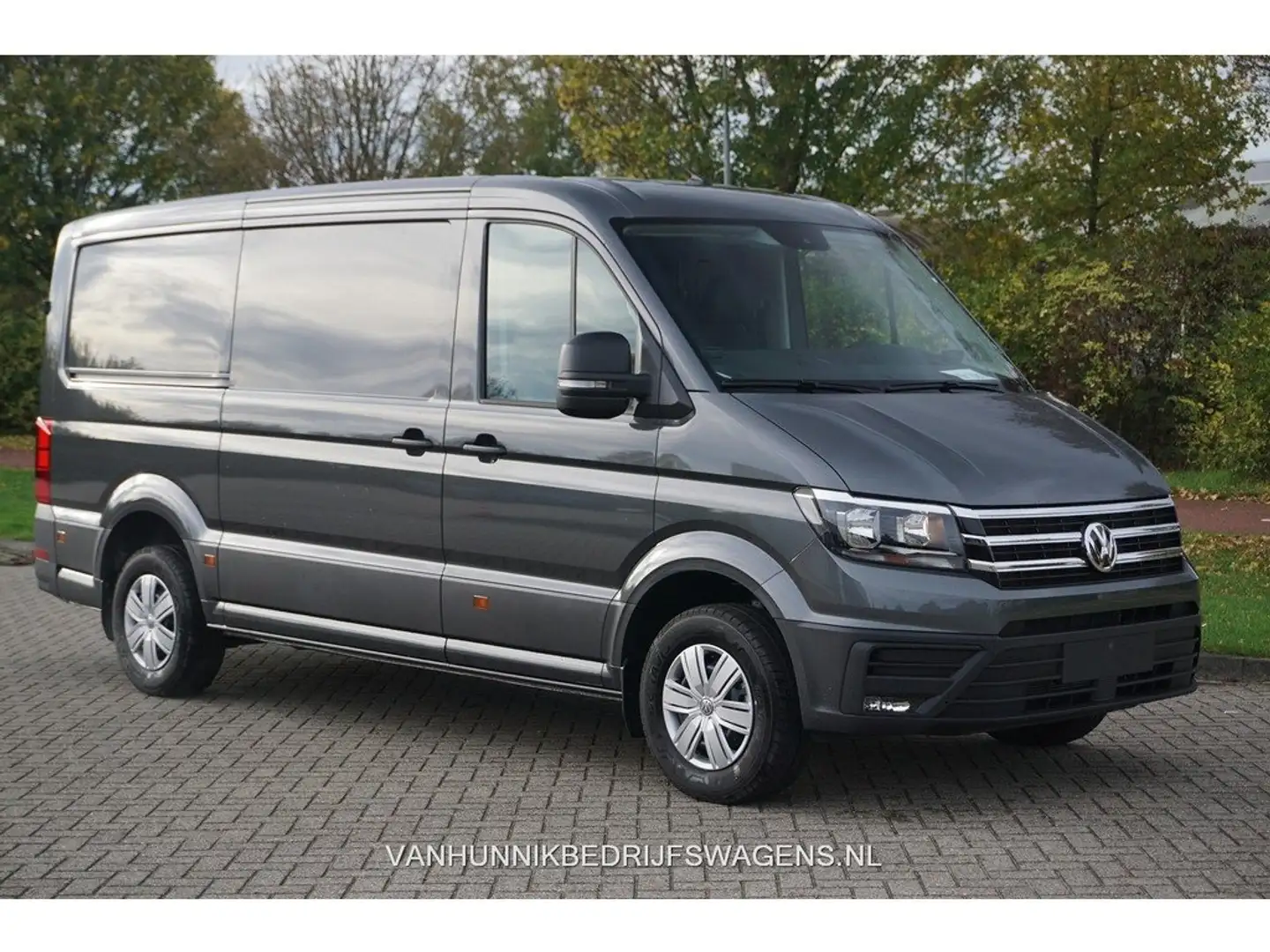 Volkswagen Crafter 35 2.0 TDI L3H2 Grijs - 1