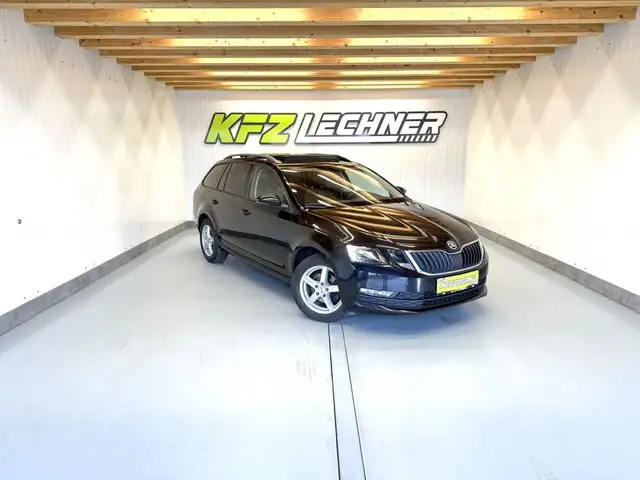 Skoda Octavia Combi 2,0 TDI DSG ''AHK*PANO*SITZH*TEMP*NAV