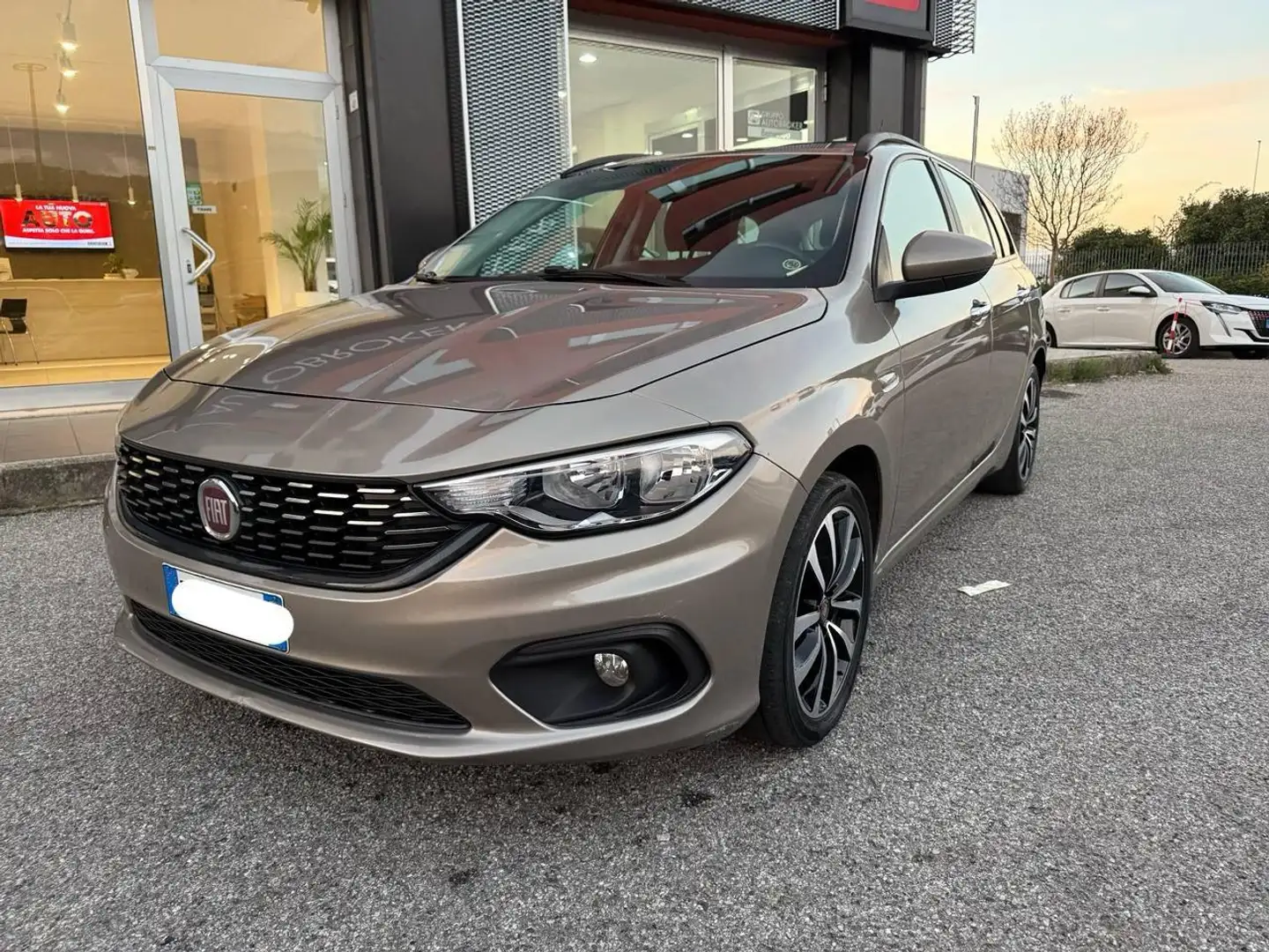 Fiat Tipo 1.6 Mjt S&S SW Easy Gris - 2