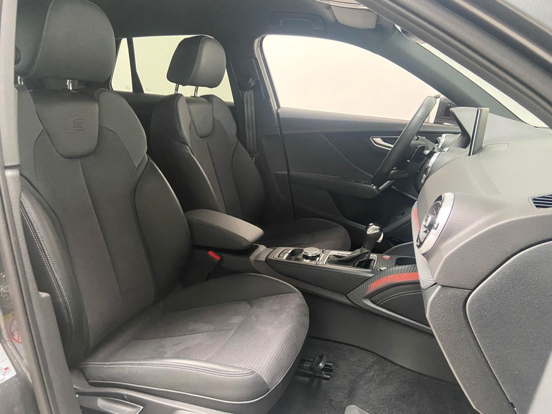 Audi SQ2 2.0 TFSI quattro MatrixLED Navi Sonos Carbon — photo 12