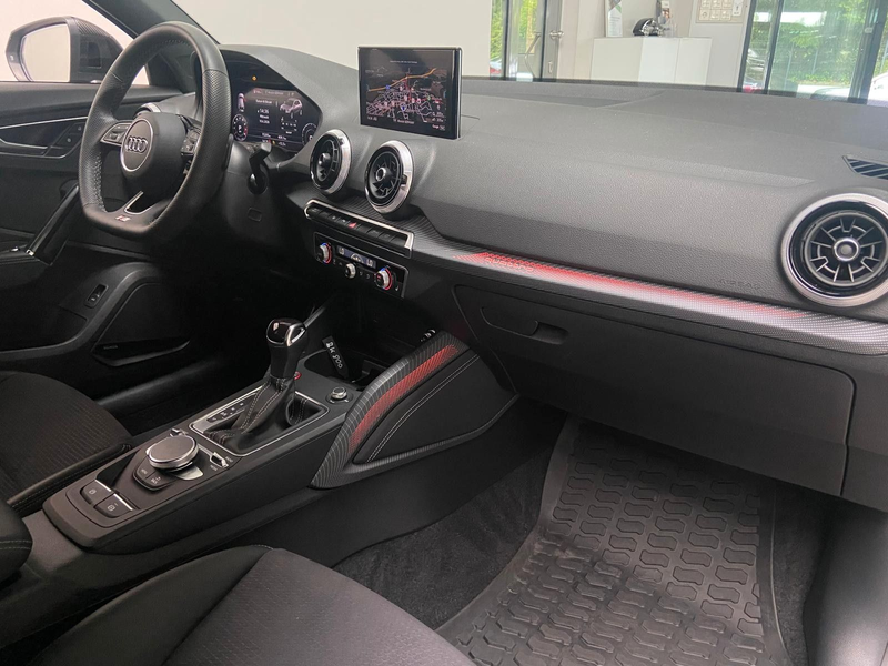 Audi SQ2 2.0 TFSI quattro MatrixLED Navi Sonos Carbon — photo 15