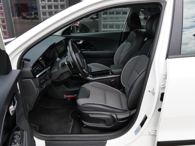 Kia e-Niro DynamicLine 64 kWh — photo 2