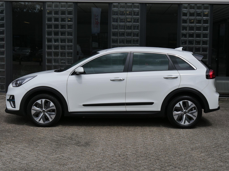Kia e-Niro DynamicLine 64 kWh — photo 3