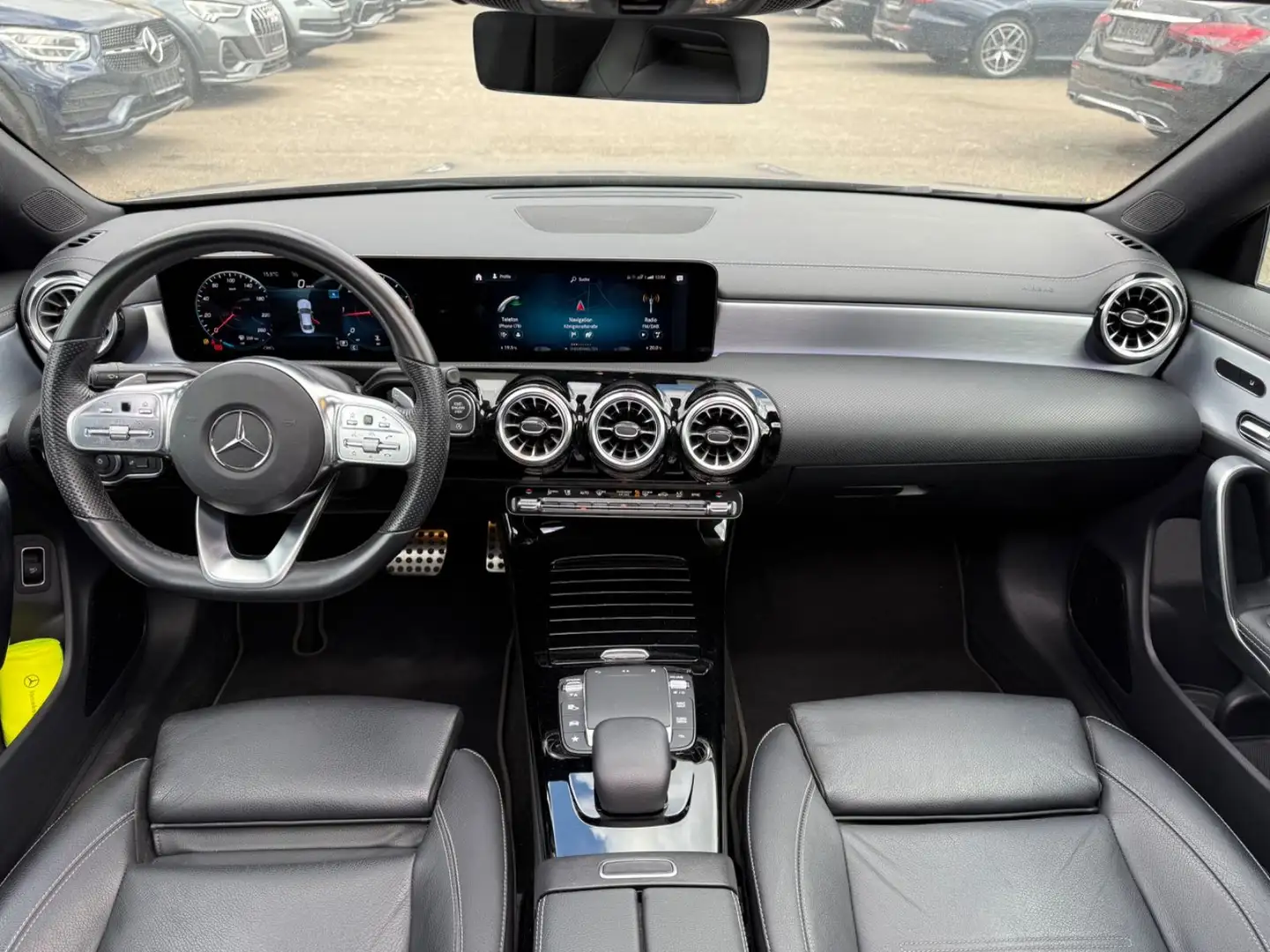 Mercedes-Benz CLA 220 d 4Matic AMG-Line*Night-Paket+Pano+Keyyl Gris - 2